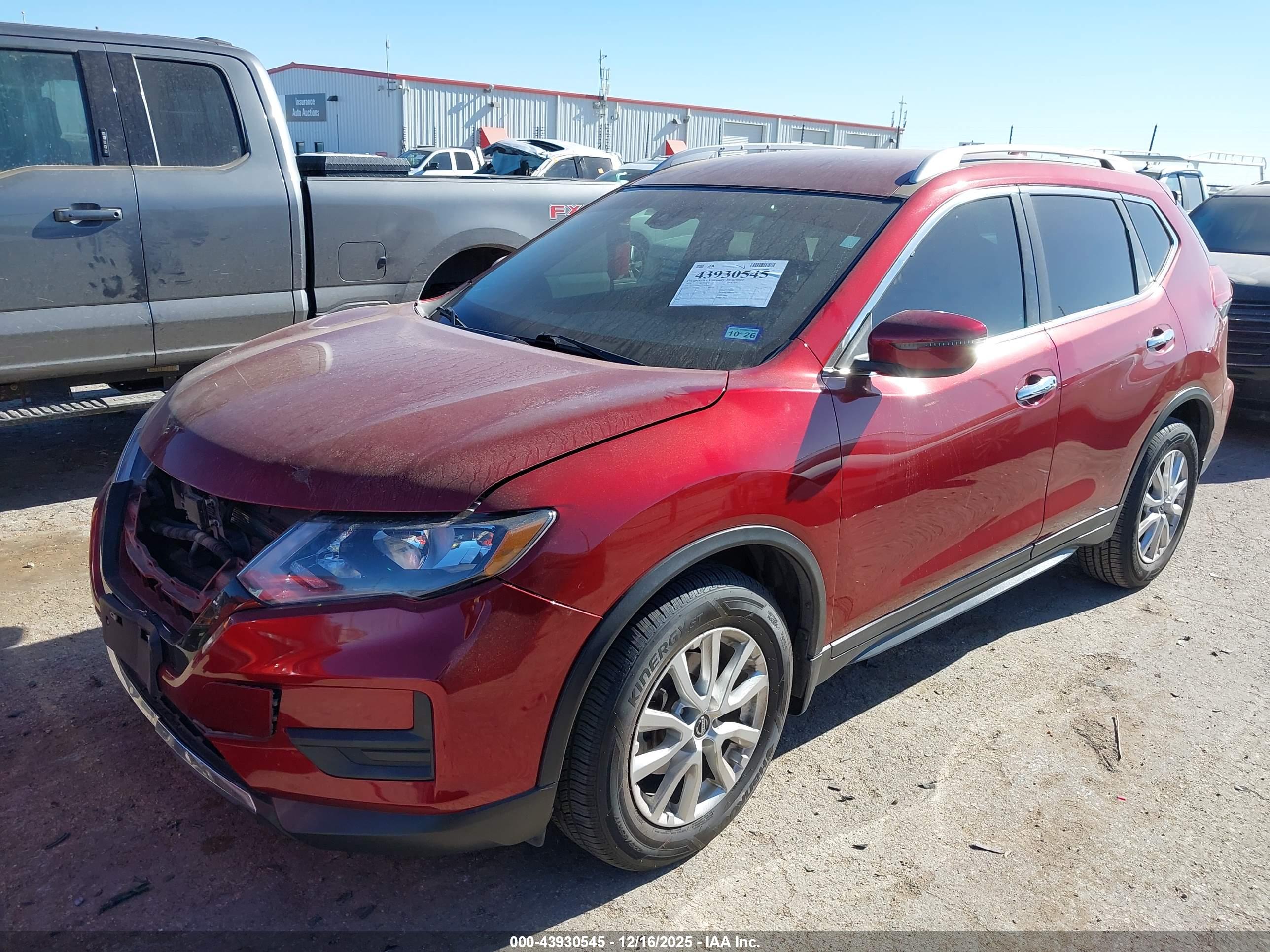 NISSAN ROGUE image 2