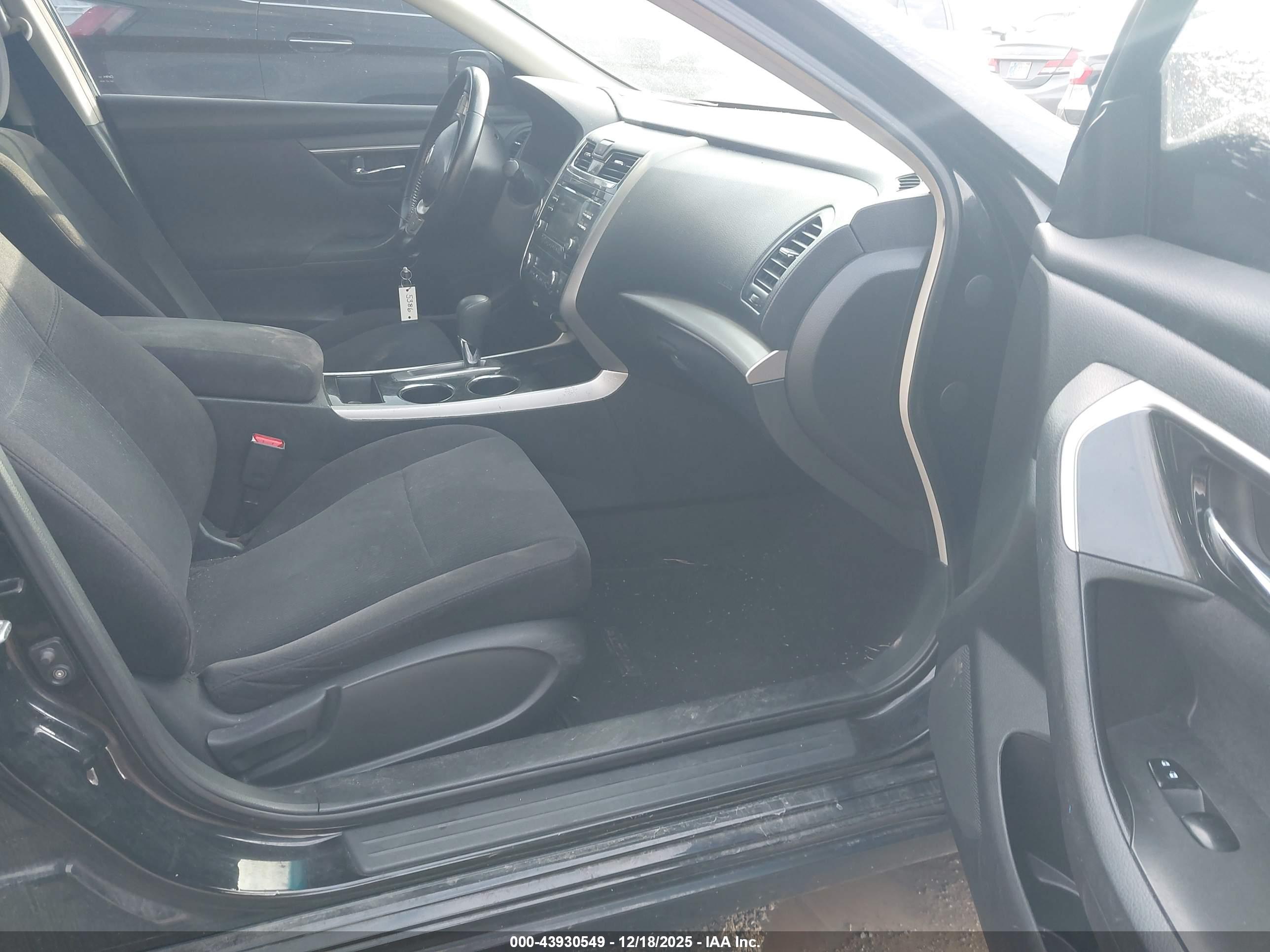 NISSAN ALTIMA image 5
