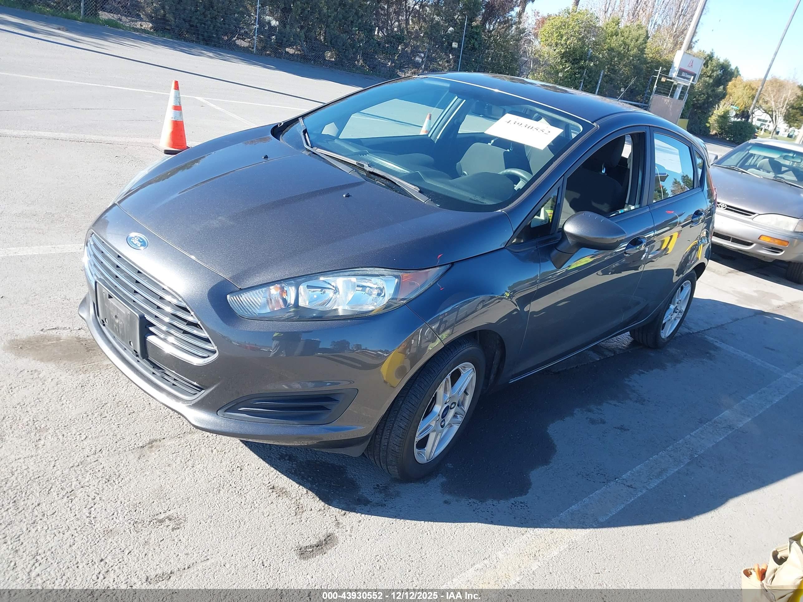 FORD FIESTA image 2