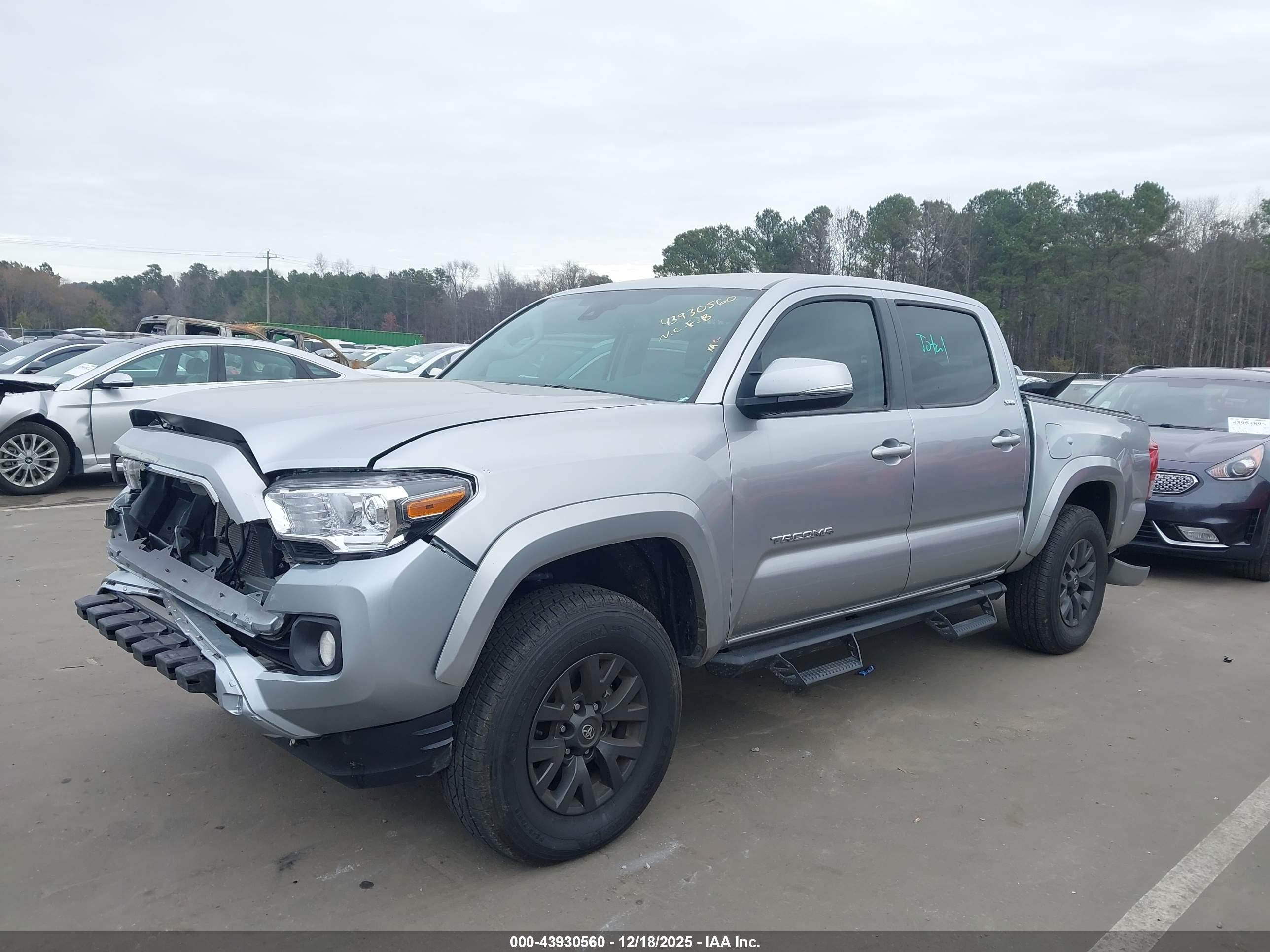 TOYOTA TACOMA image 2