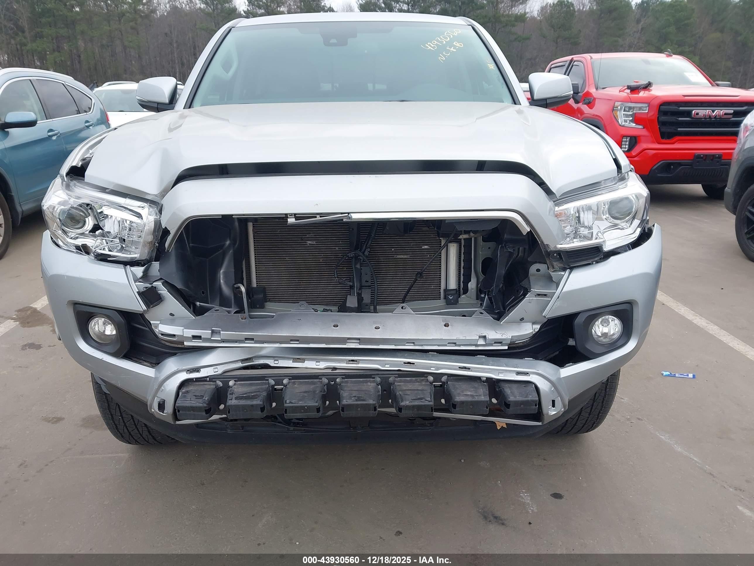 TOYOTA TACOMA image 6