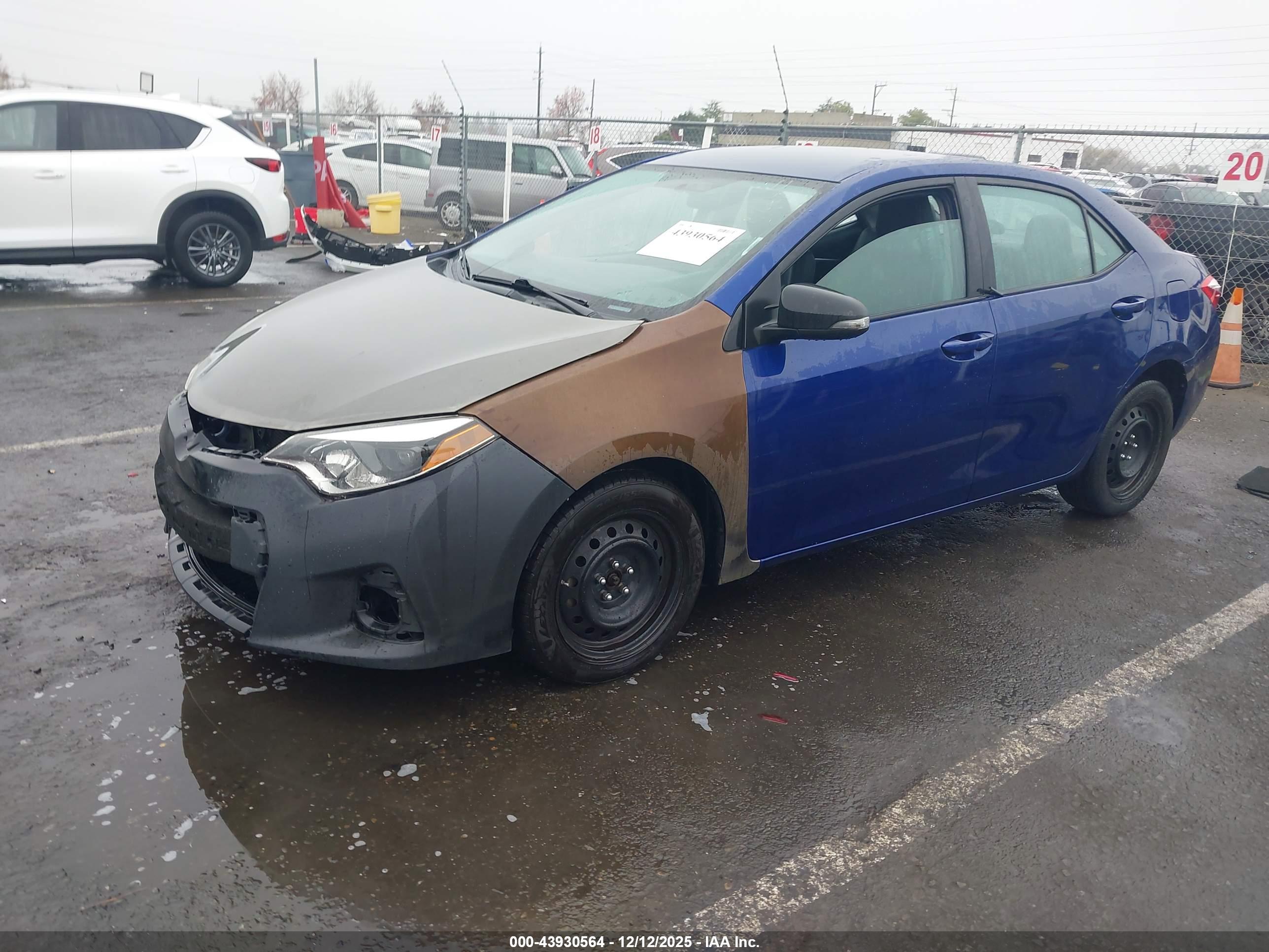 TOYOTA COROLLA image 2