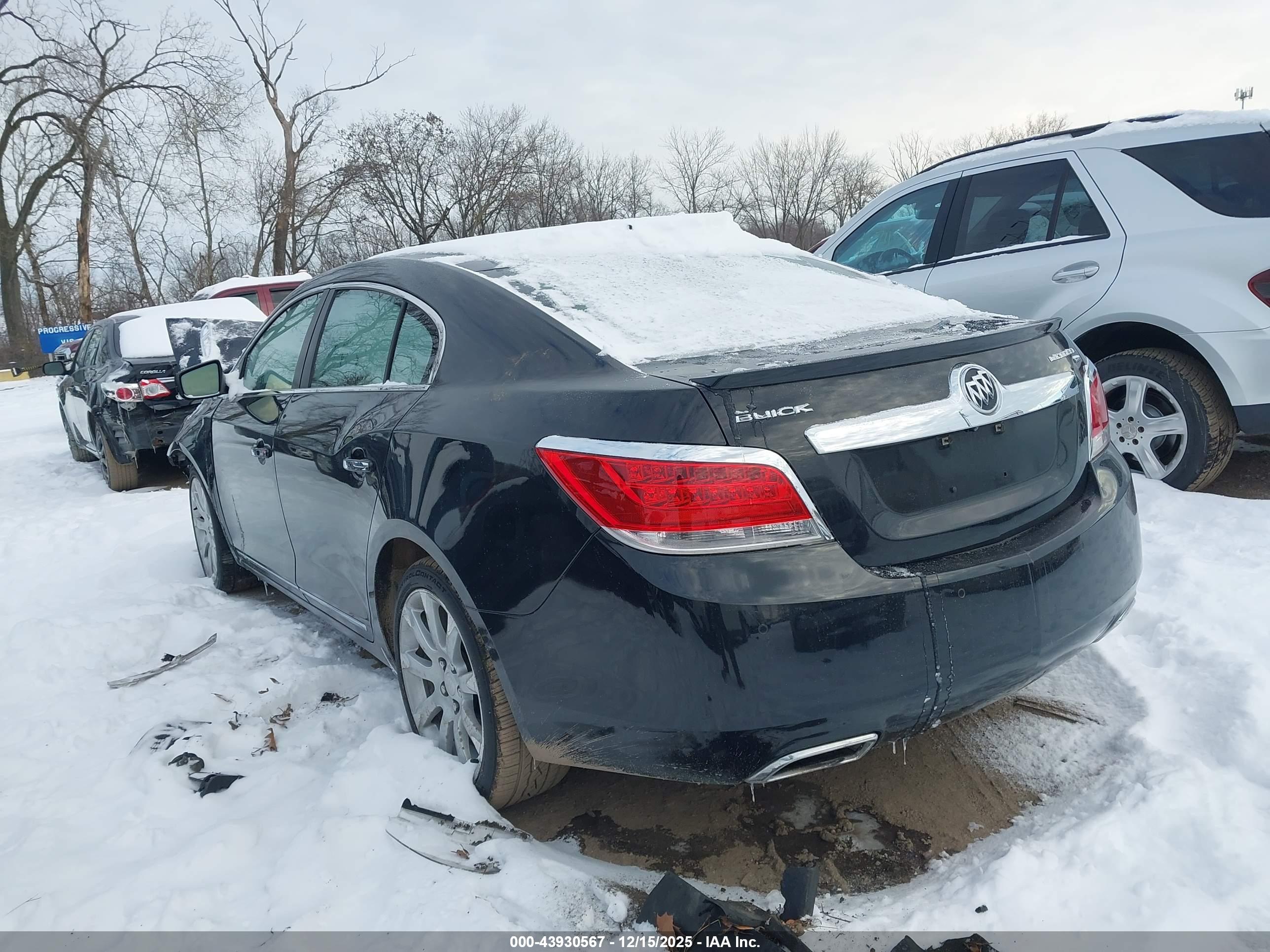 BUICK LACROSSE image 3