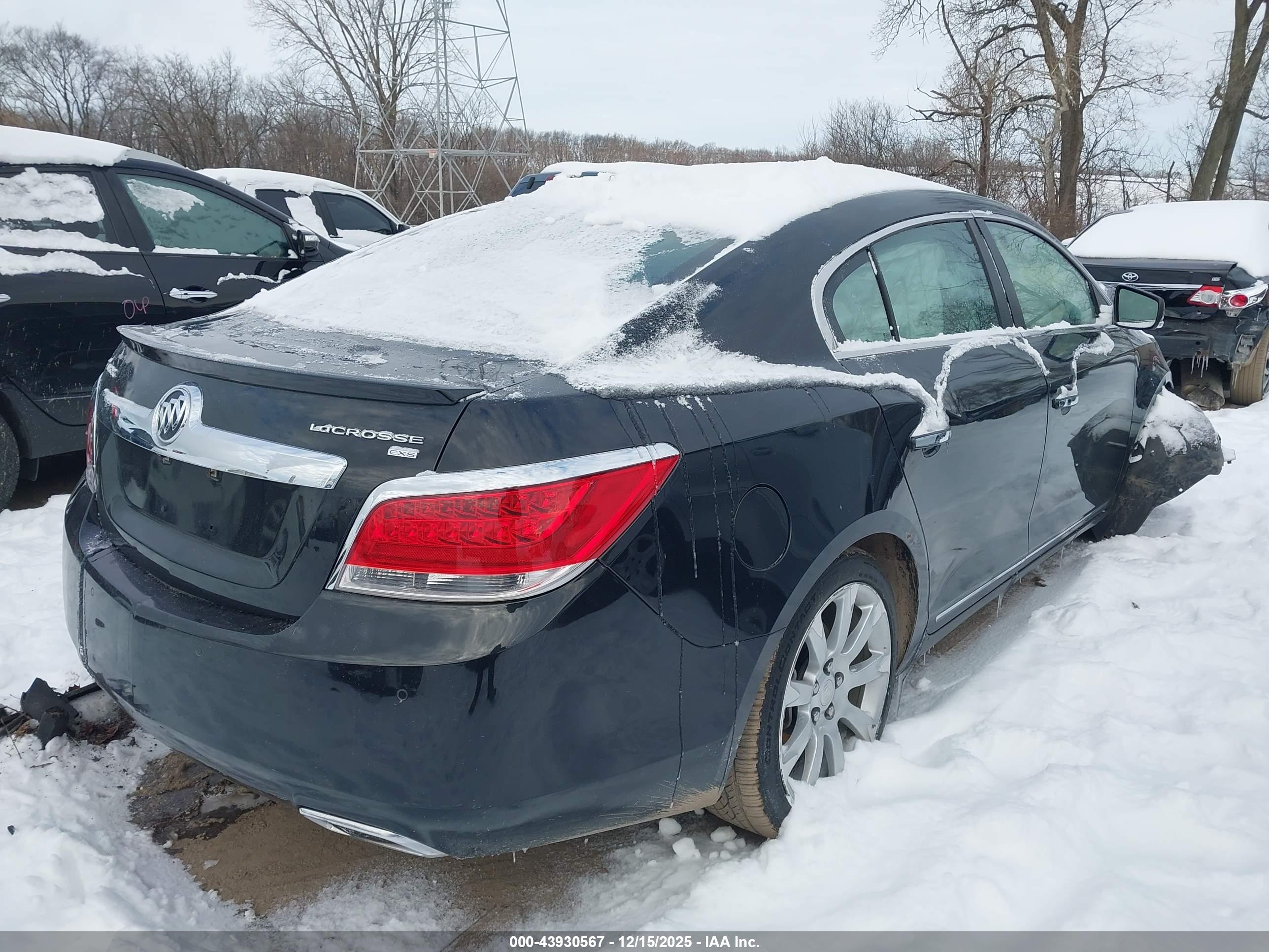 BUICK LACROSSE image 4