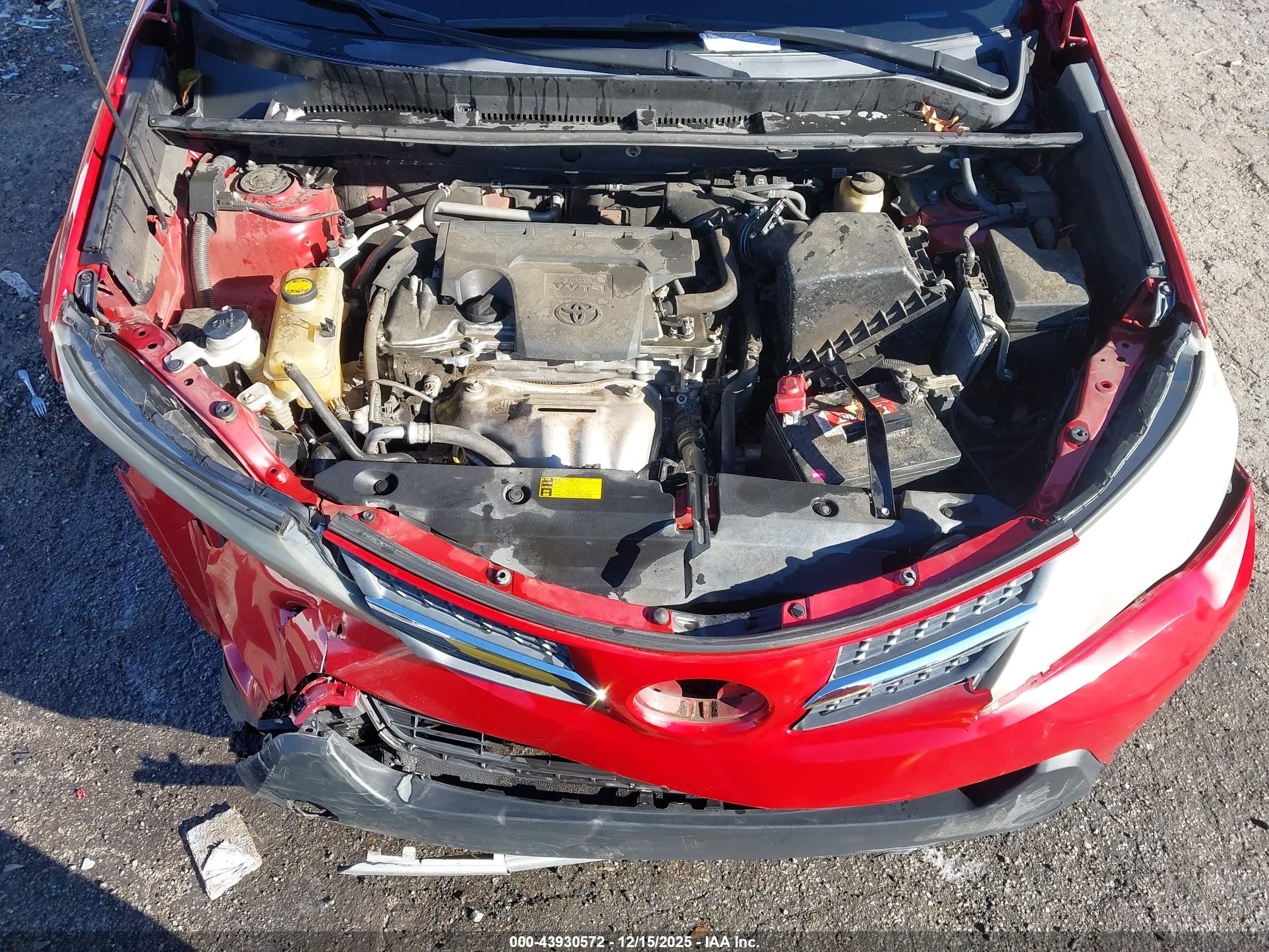 TOYOTA RAV4 image 10