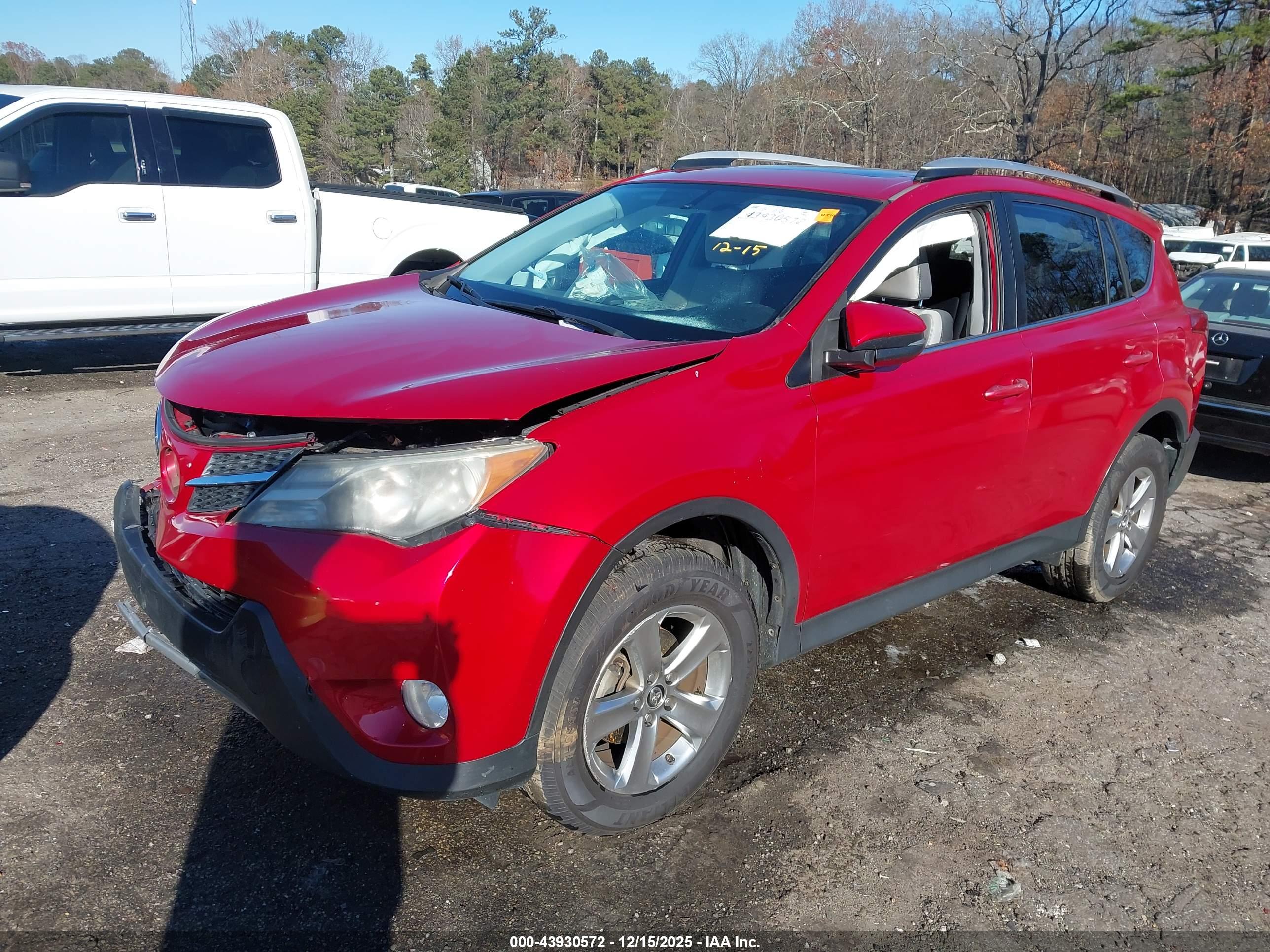 TOYOTA RAV4 image 2