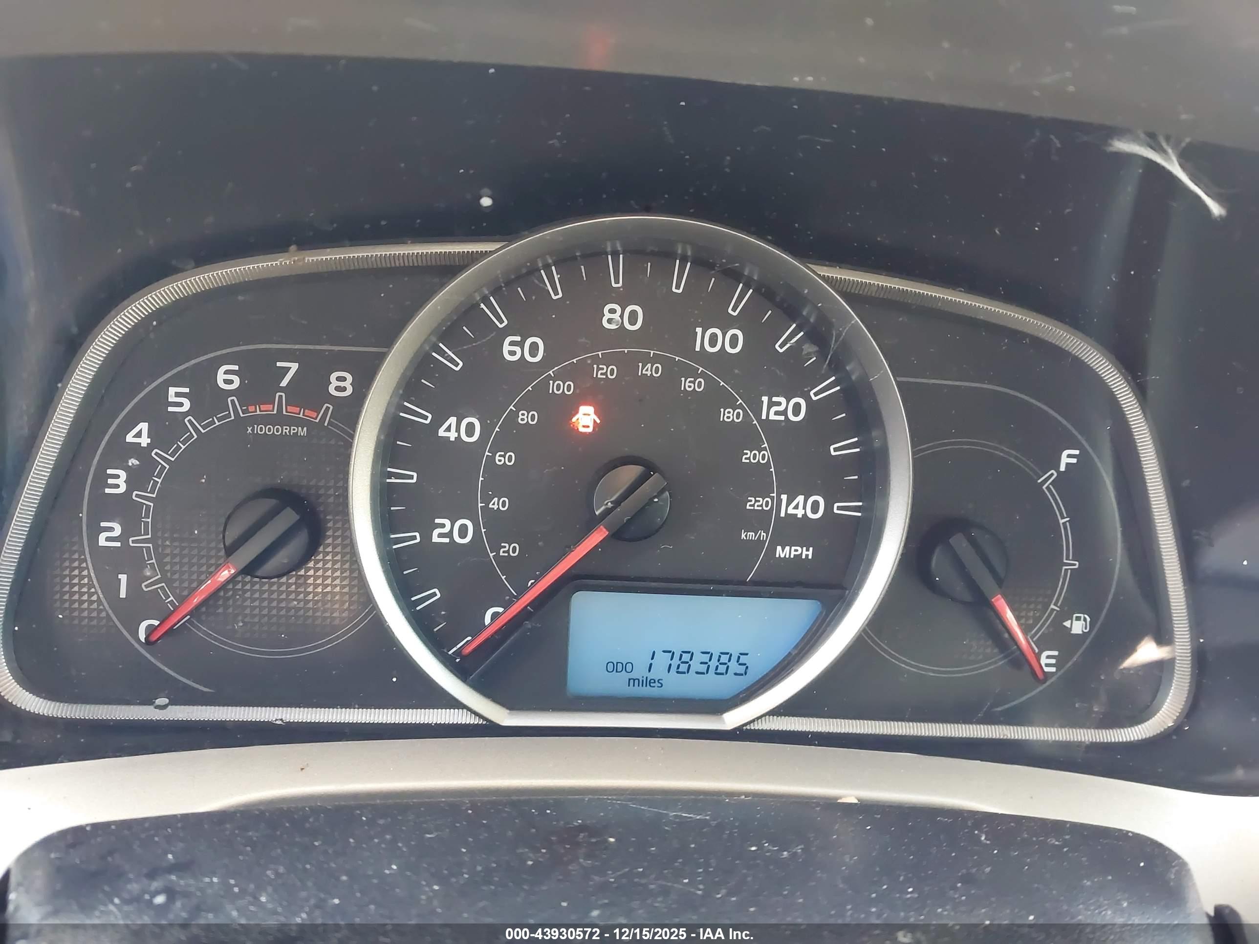 TOYOTA RAV4 image 7