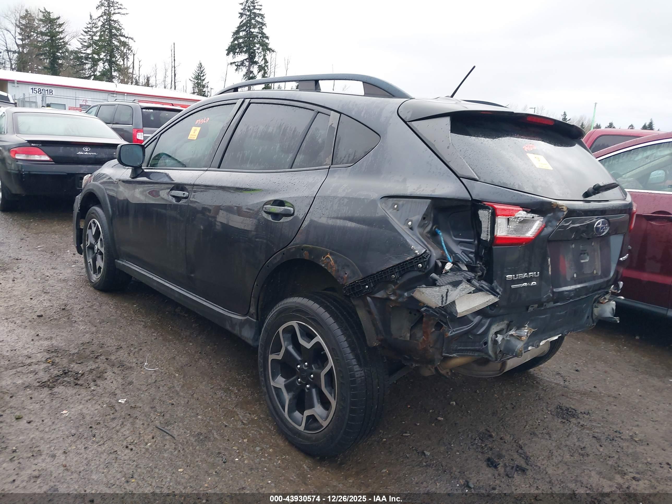 SUBARU CROSSTREK image 3