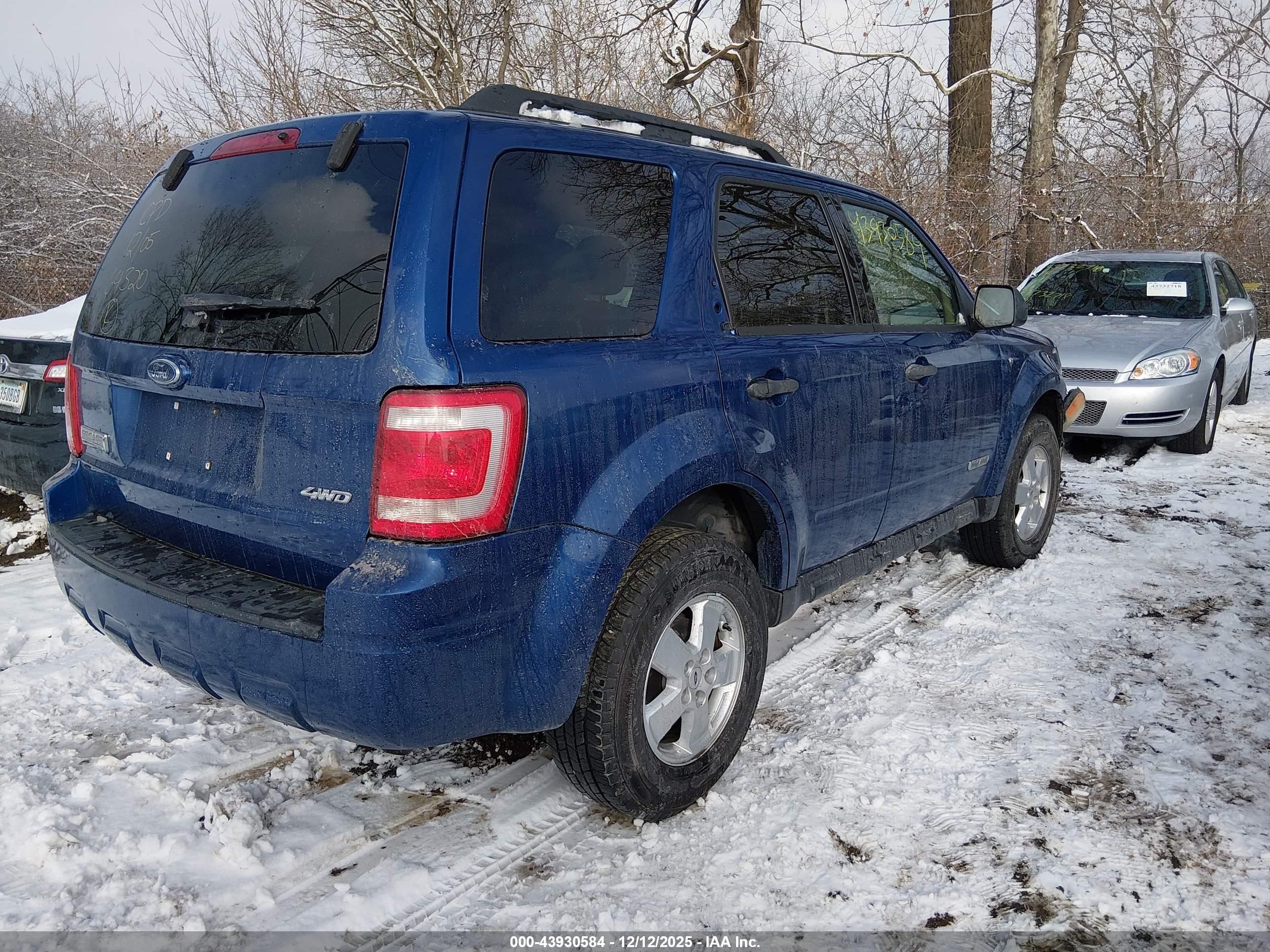 FORD ESCAPE image 4