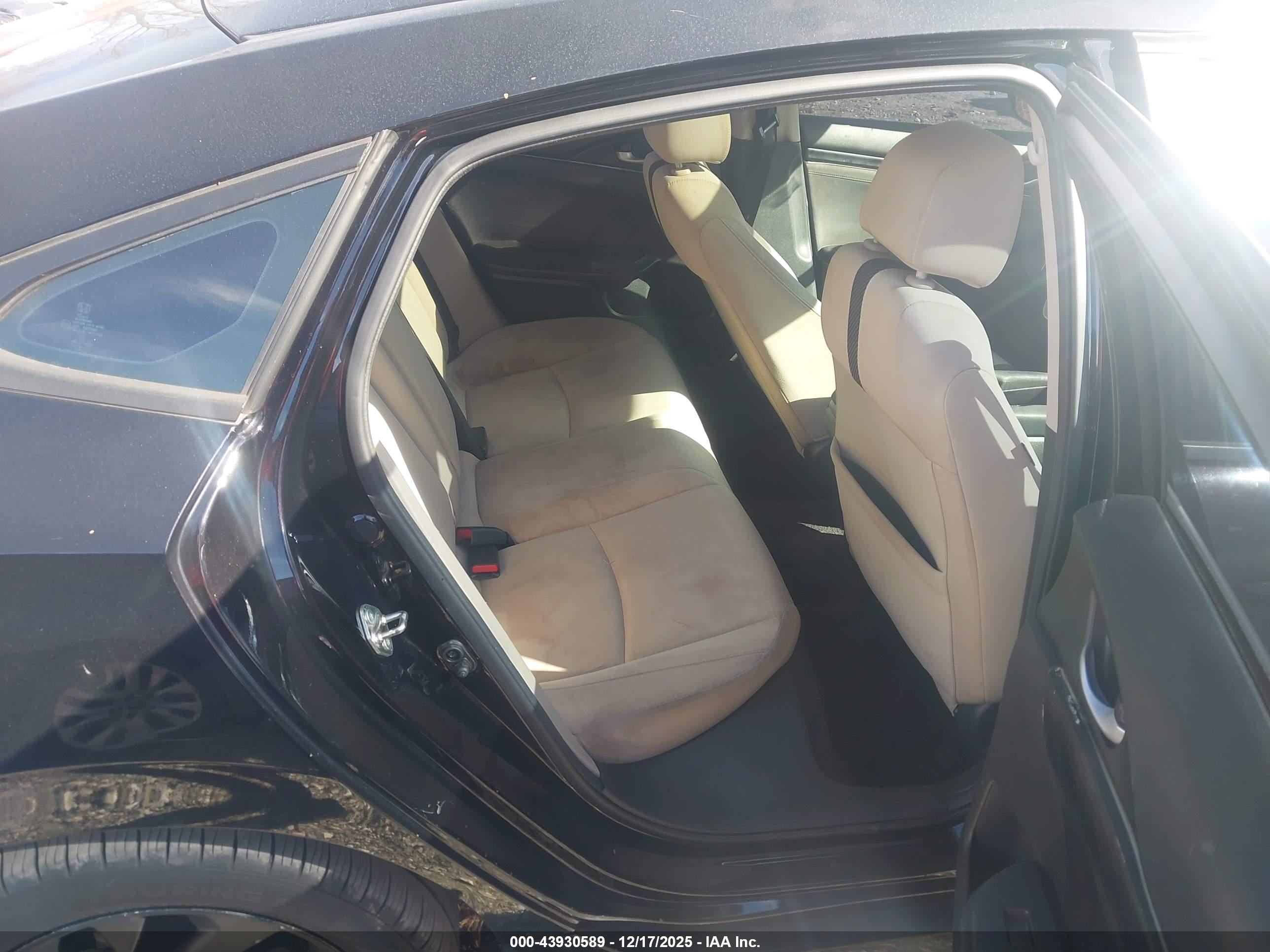 HONDA CIVIC image 8