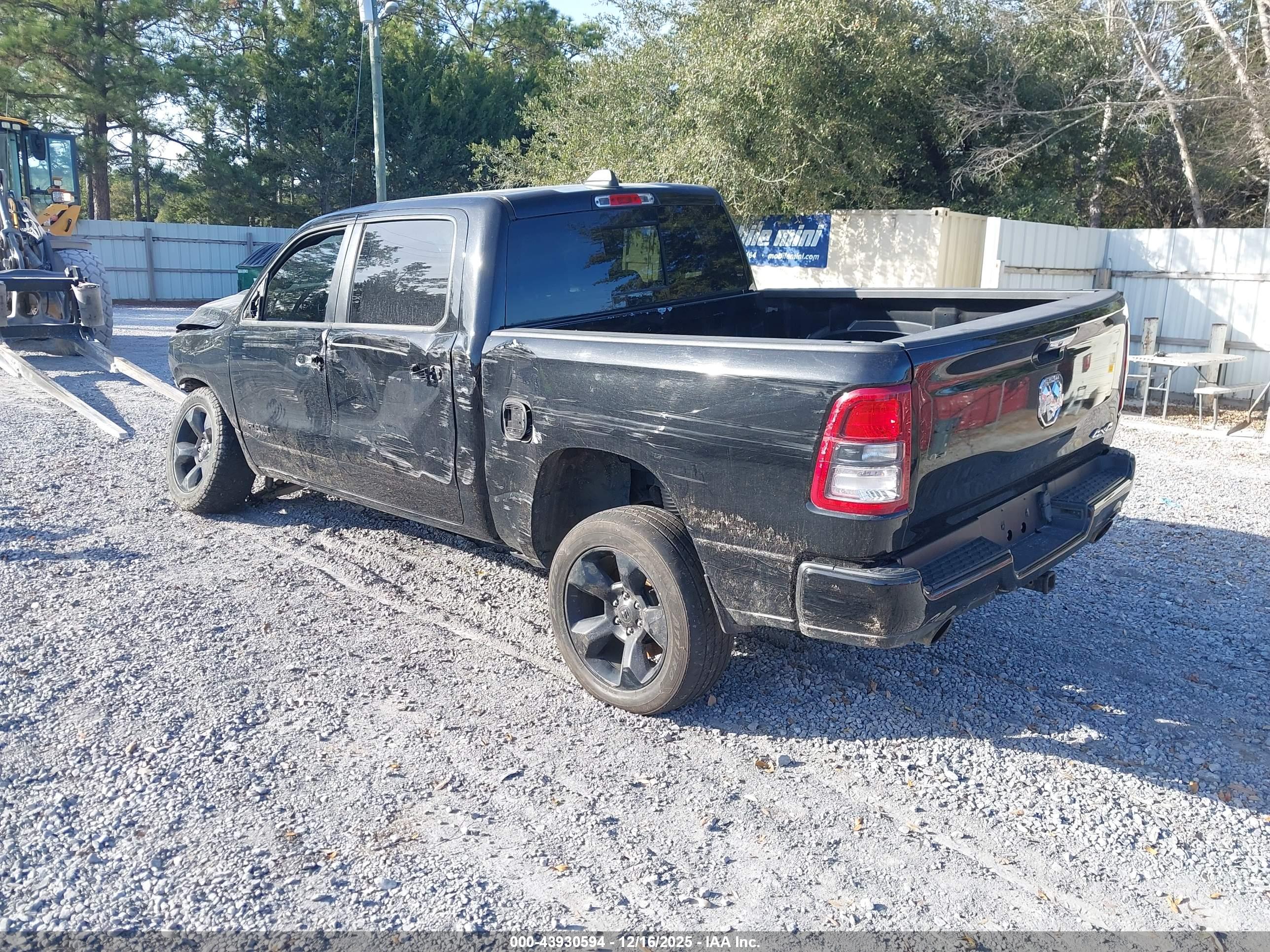 RAM 1500 image 3