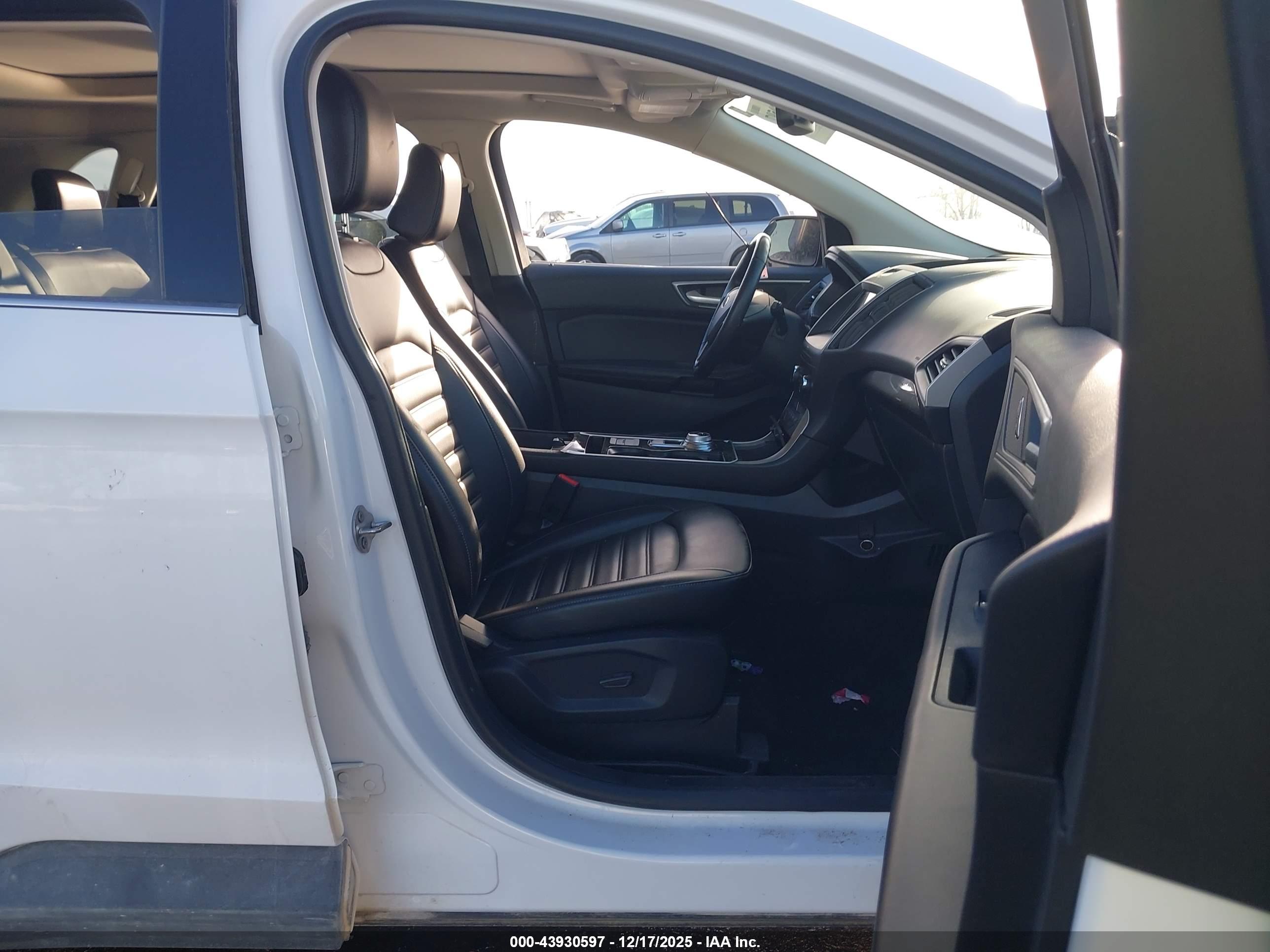 FORD EDGE image 5