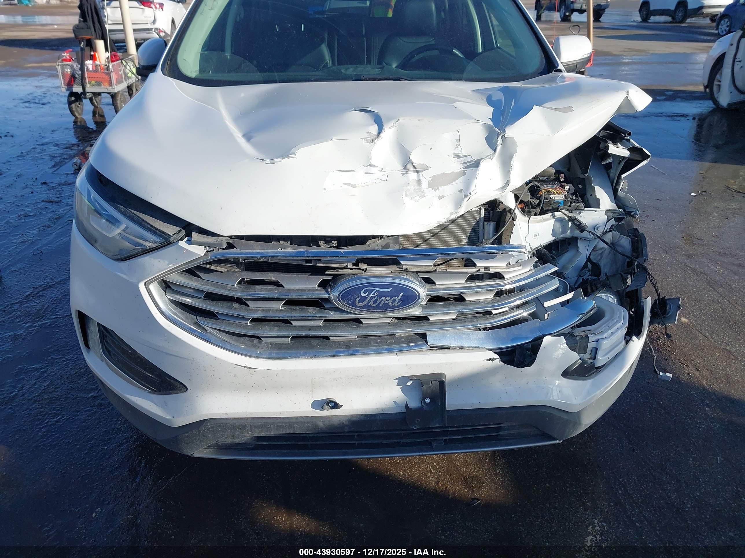 FORD EDGE image 6