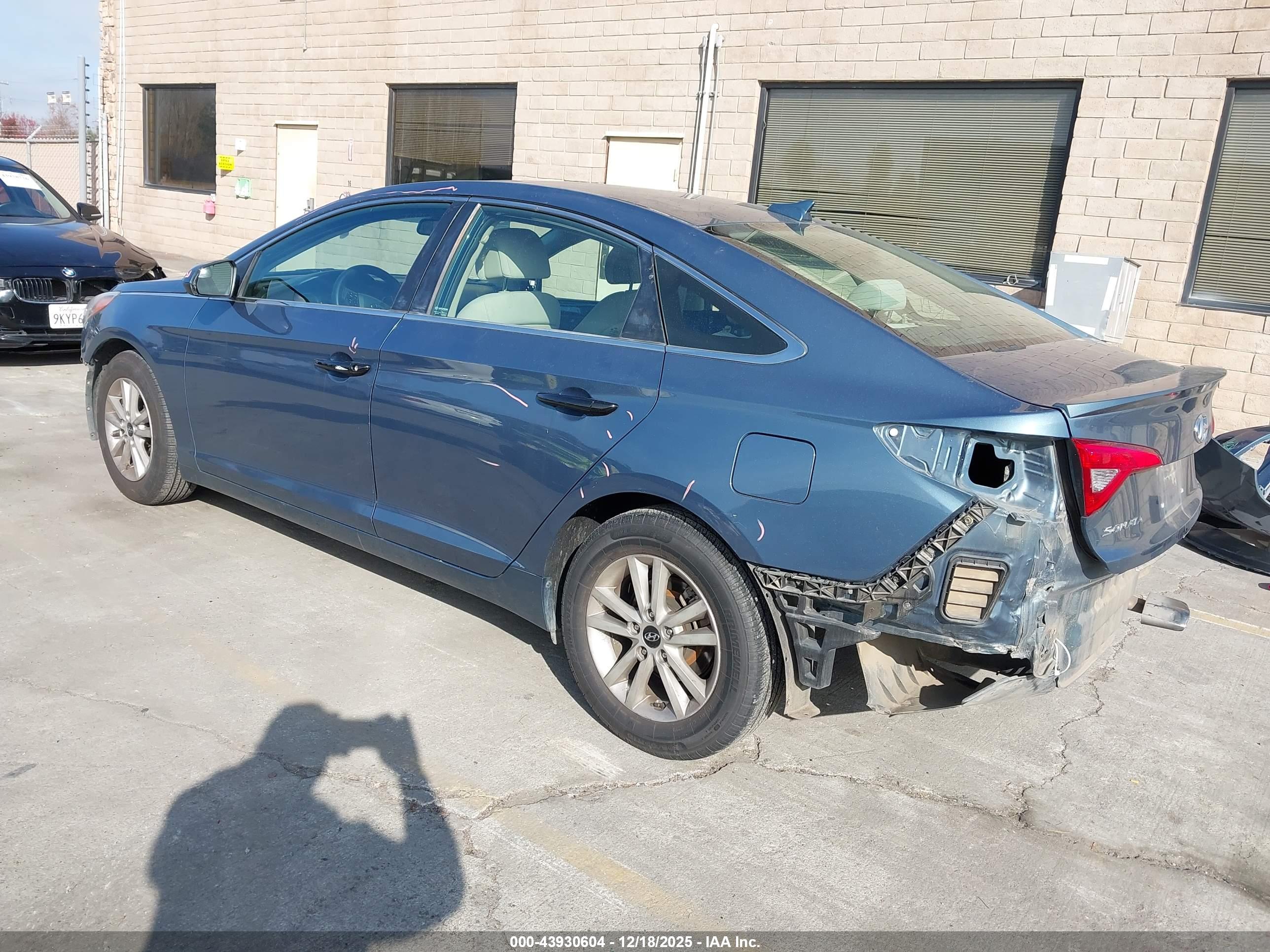 HYUNDAI SONATA image 3