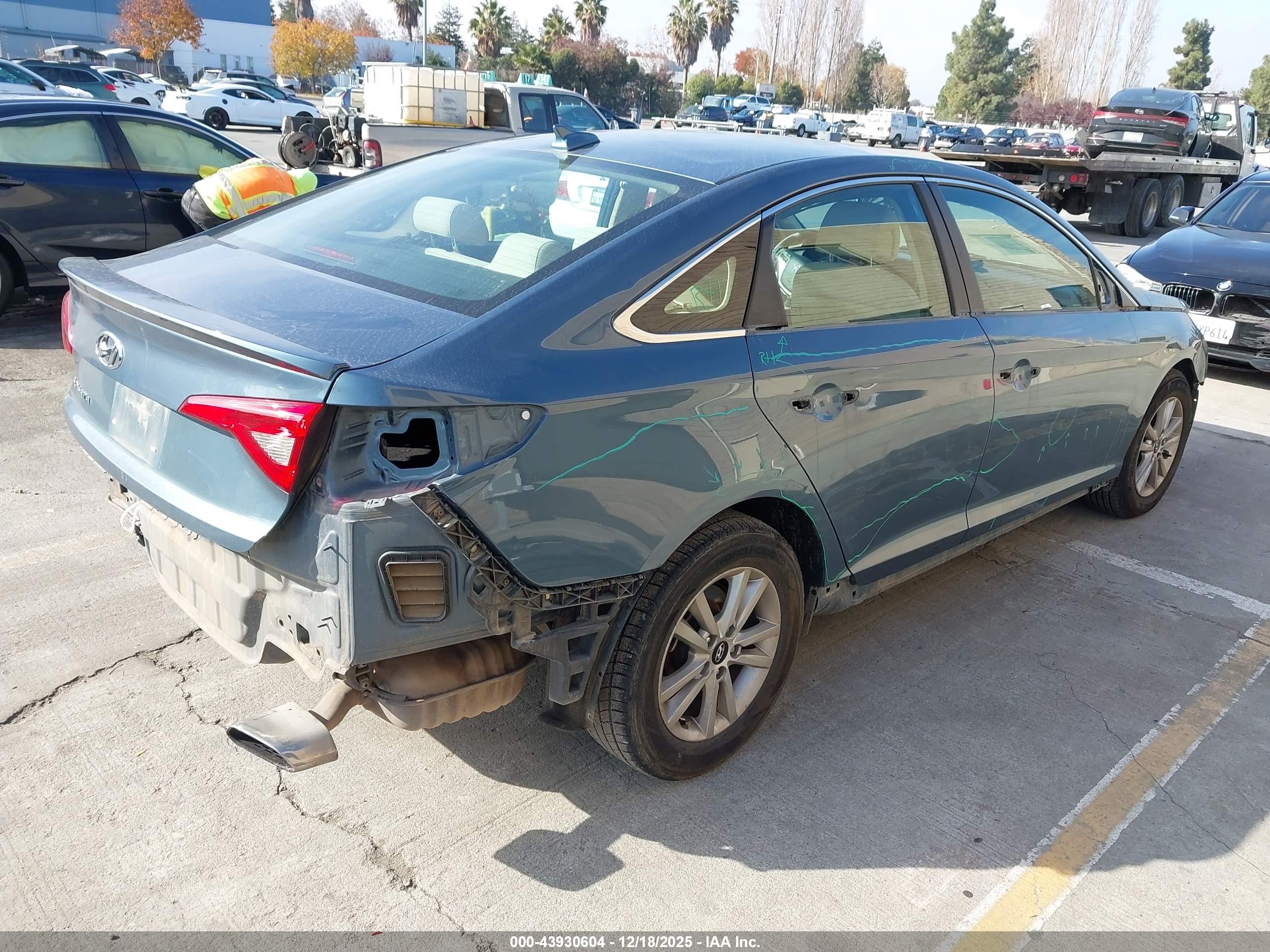 HYUNDAI SONATA image 4