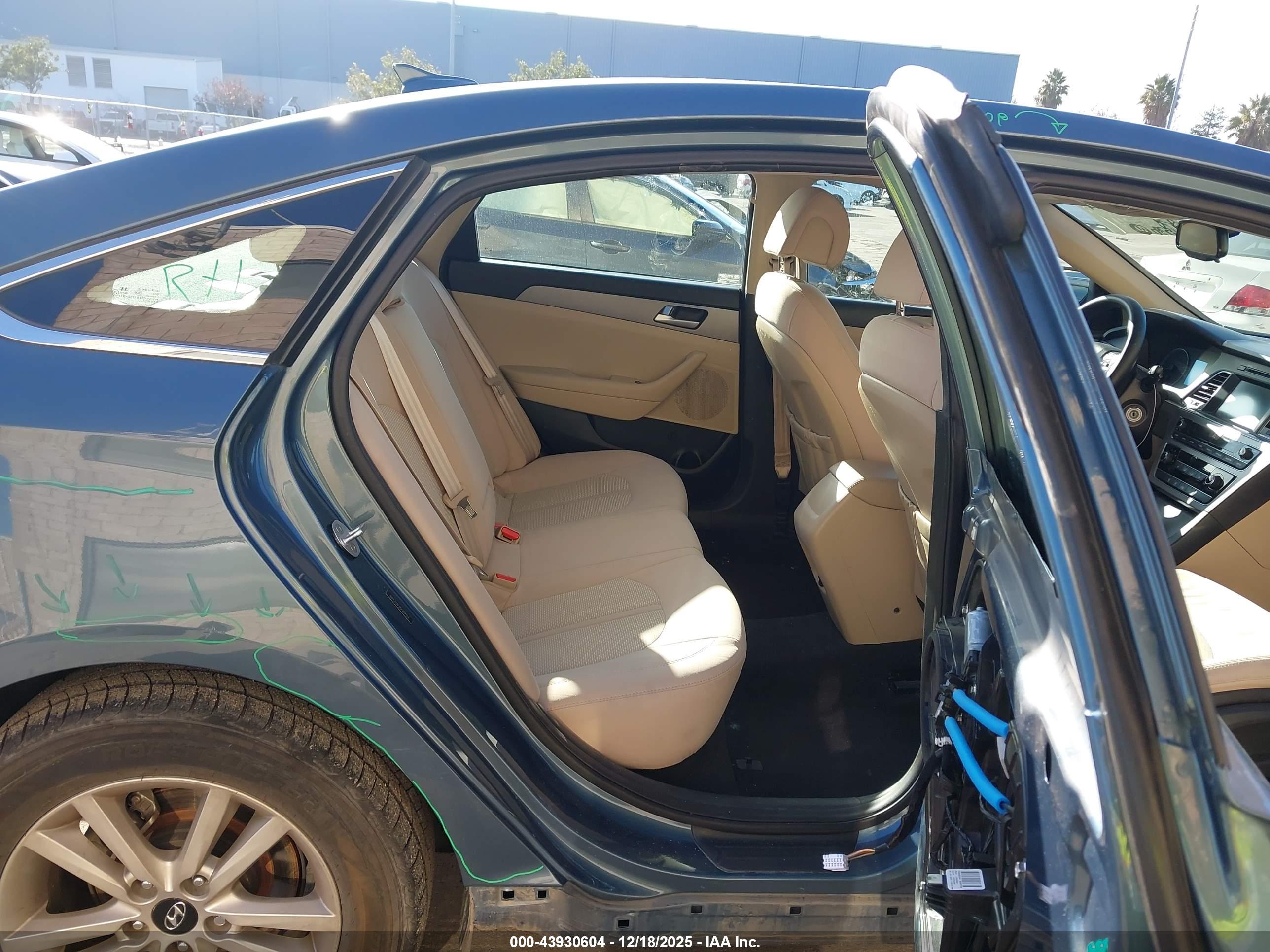 HYUNDAI SONATA image 8