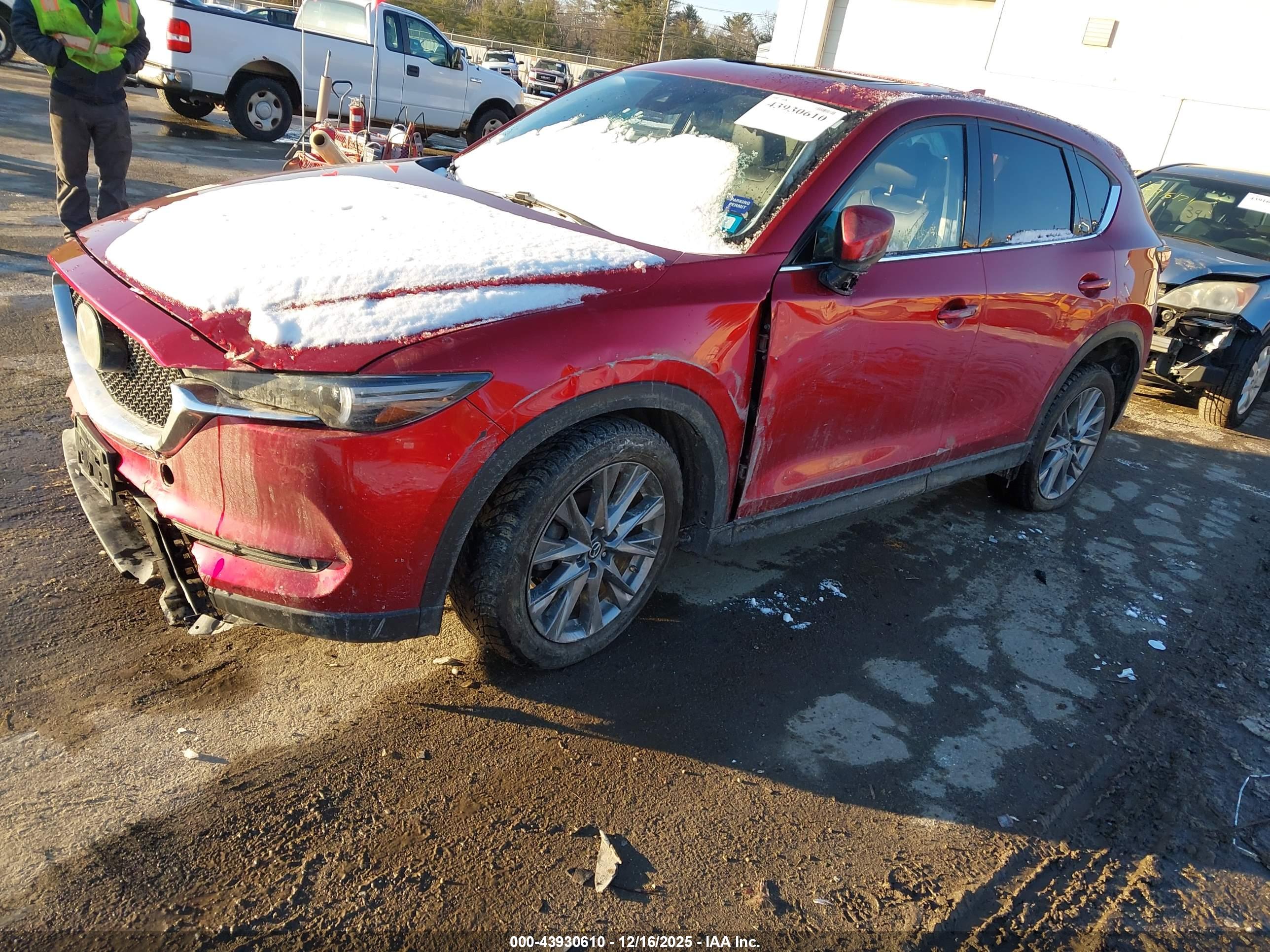 MAZDA CX-5 image 2