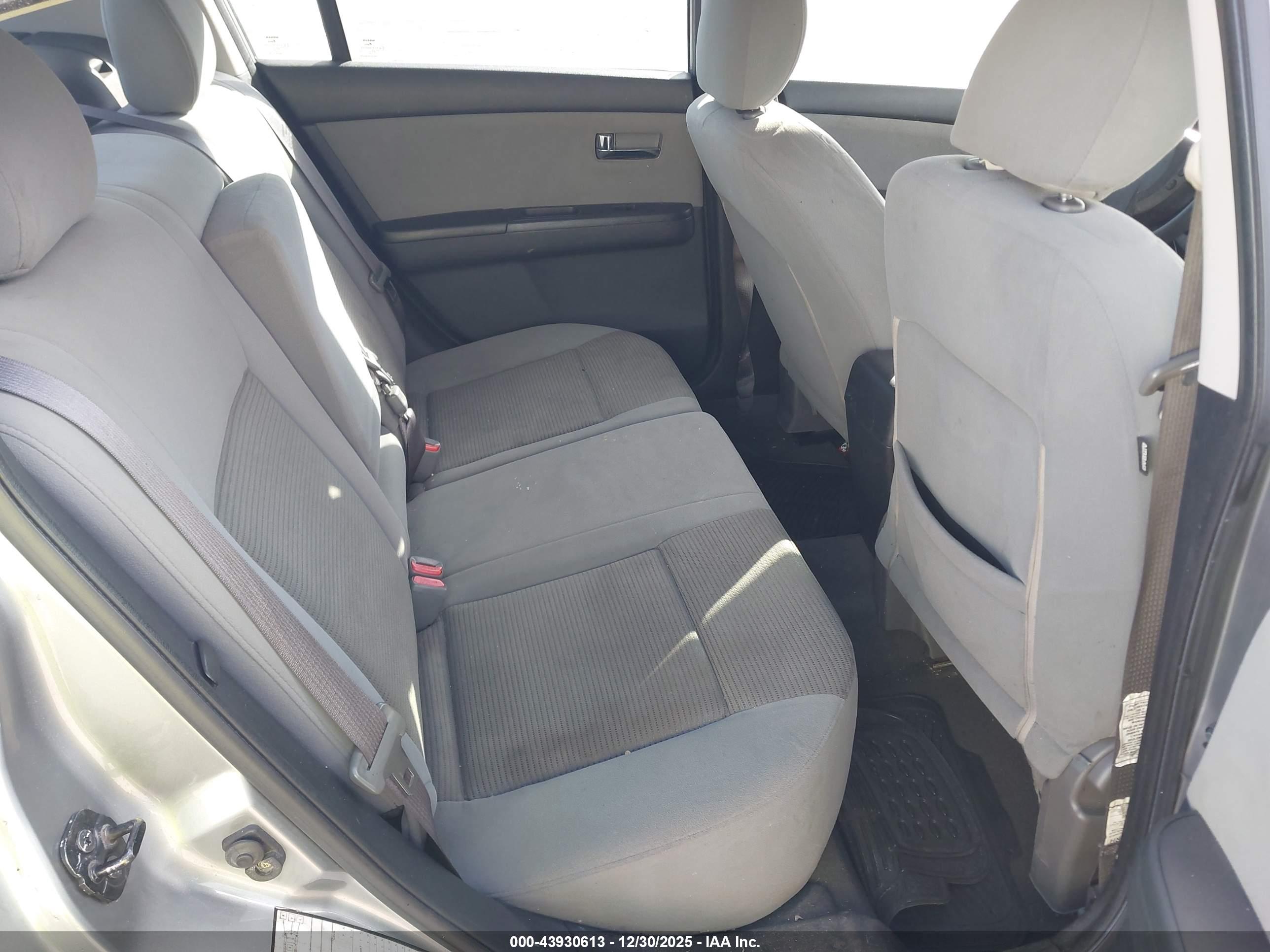 NISSAN SENTRA image 8