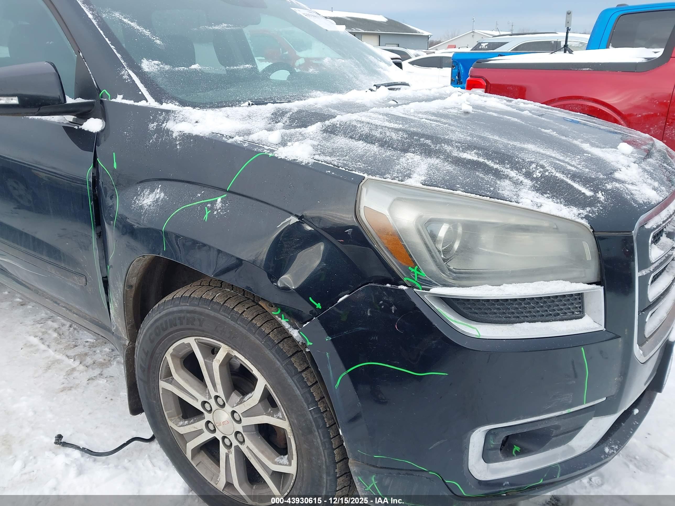 GMC ACADIA image 6