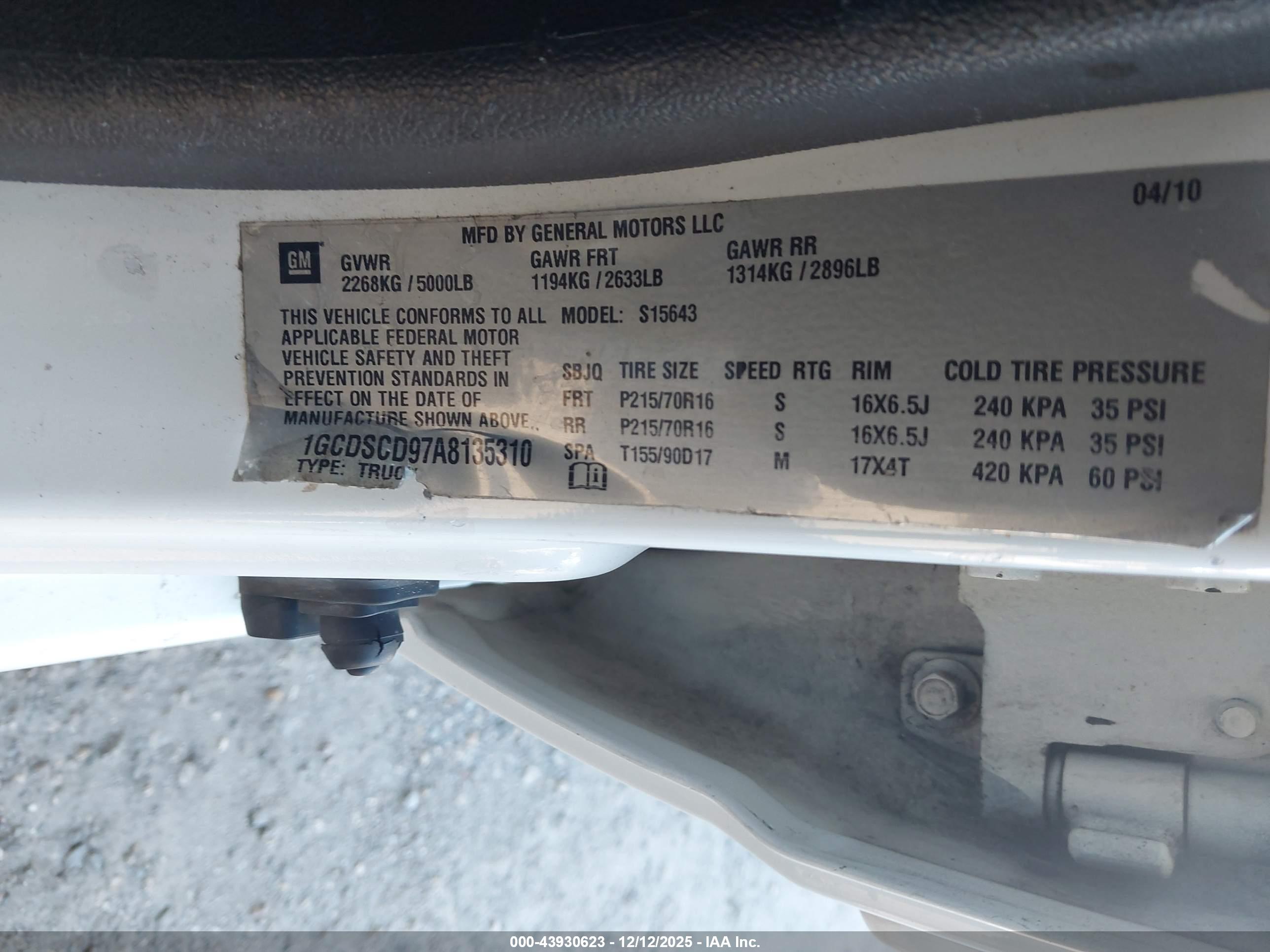 CHEVROLET COLORADO image 9