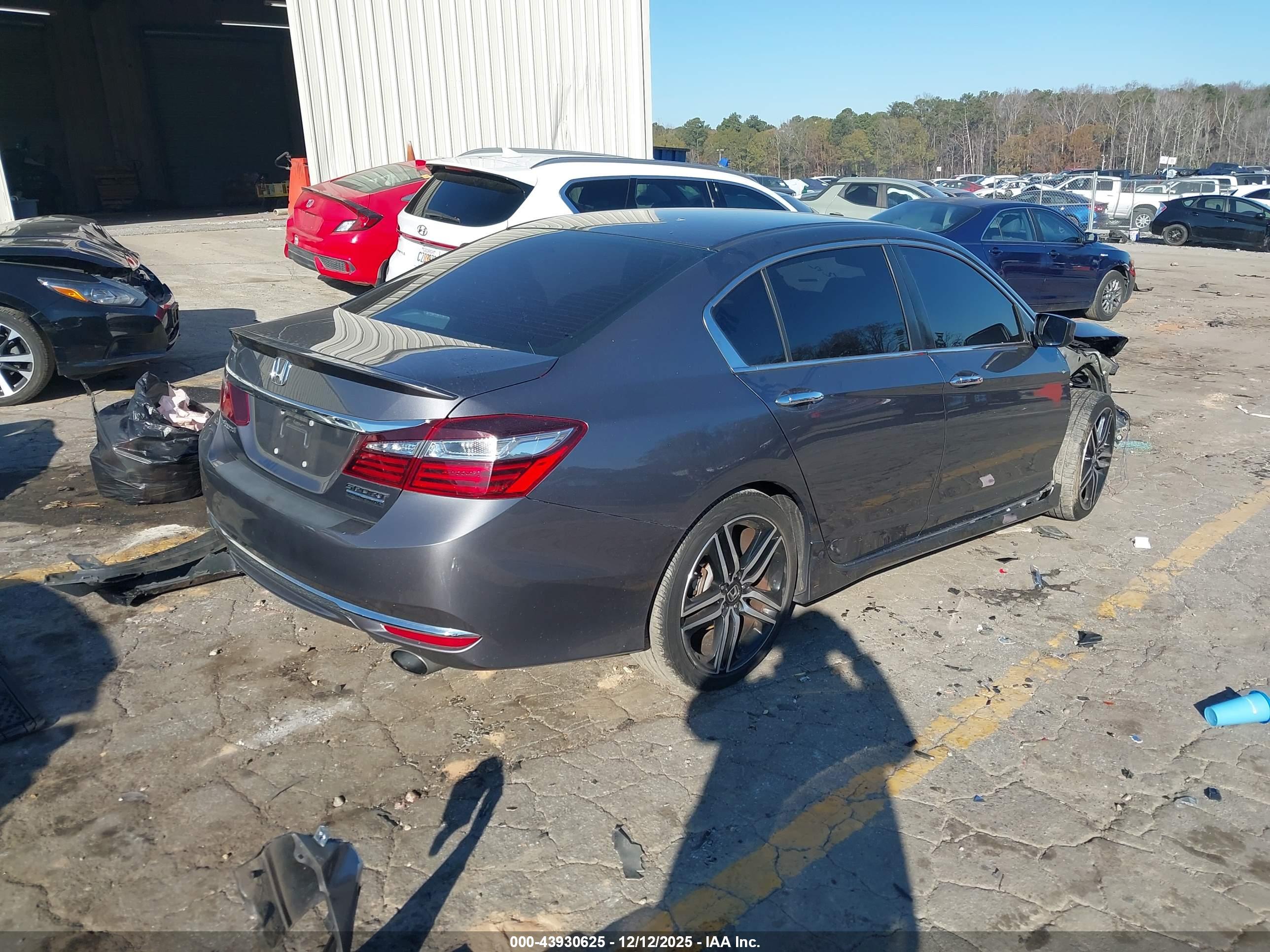 HONDA ACCORD image 4