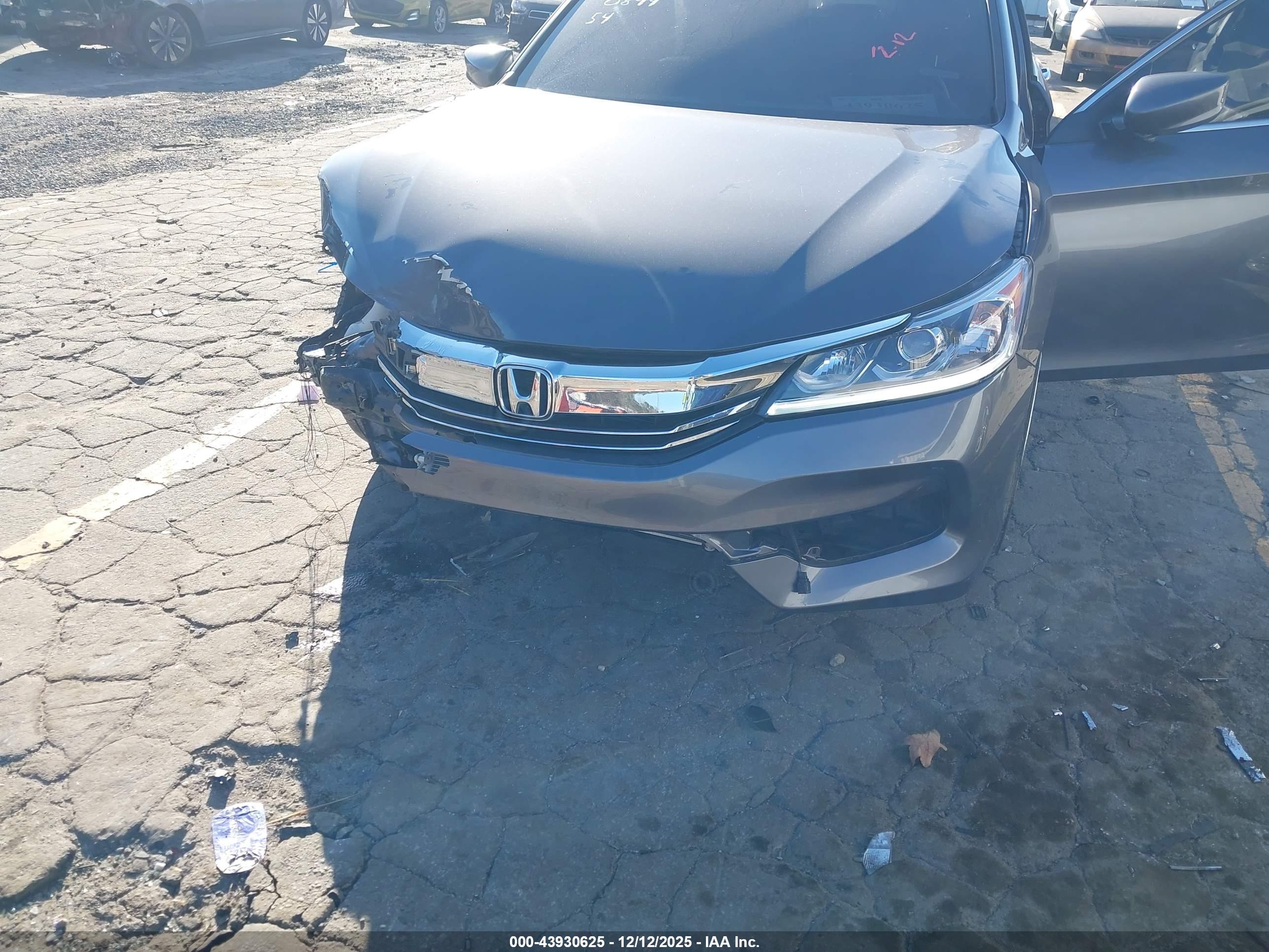 HONDA ACCORD image 6