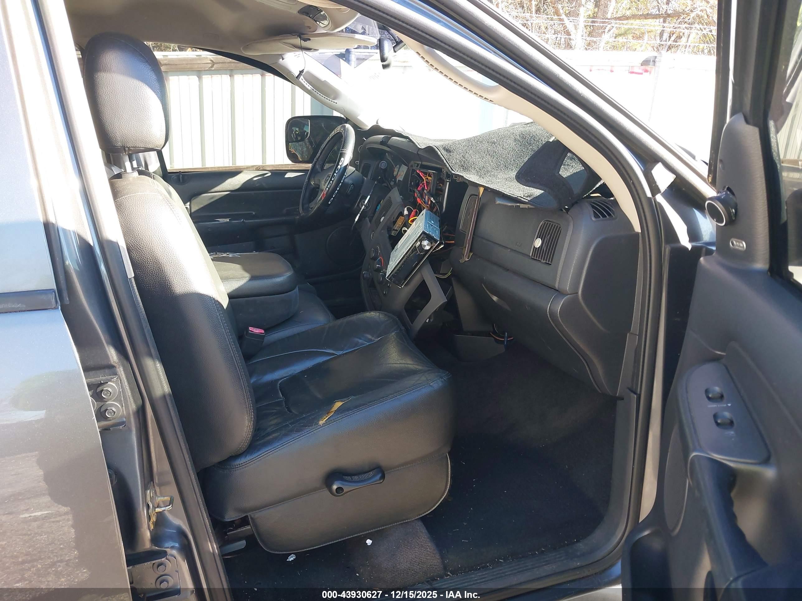 DODGE RAM image 5