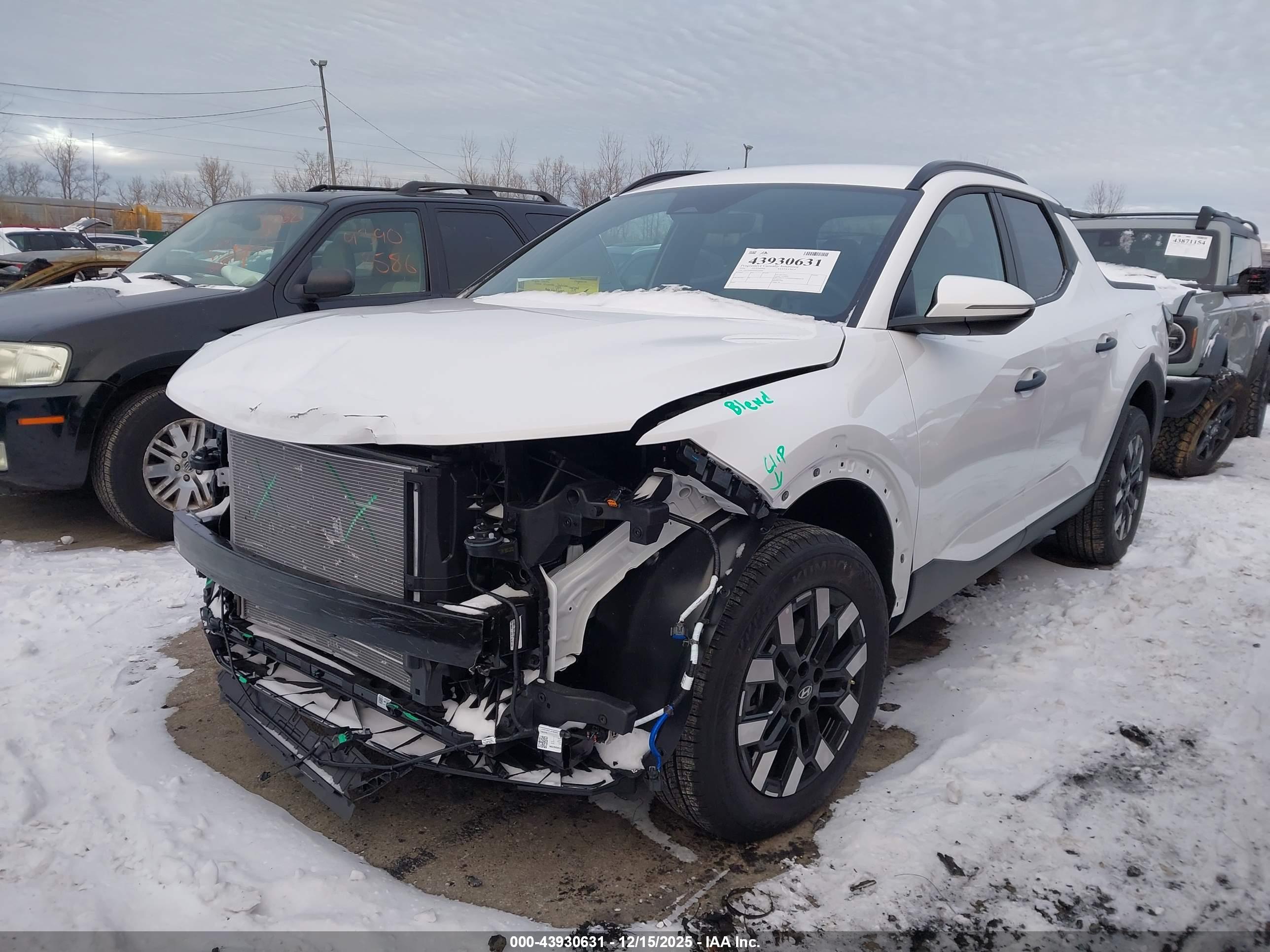 HYUNDAI SANTA image 2
