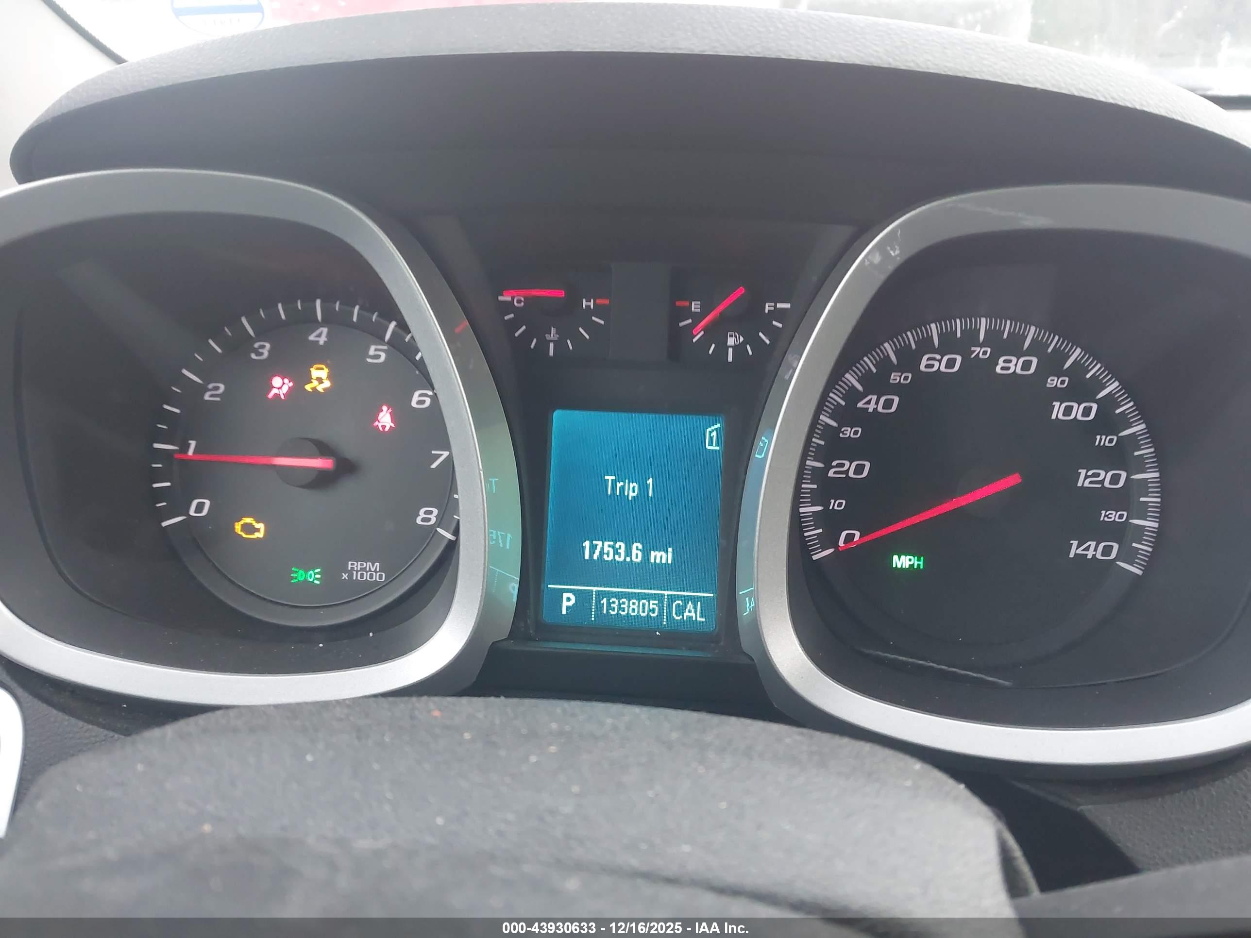 CHEVROLET EQUINOX image 7