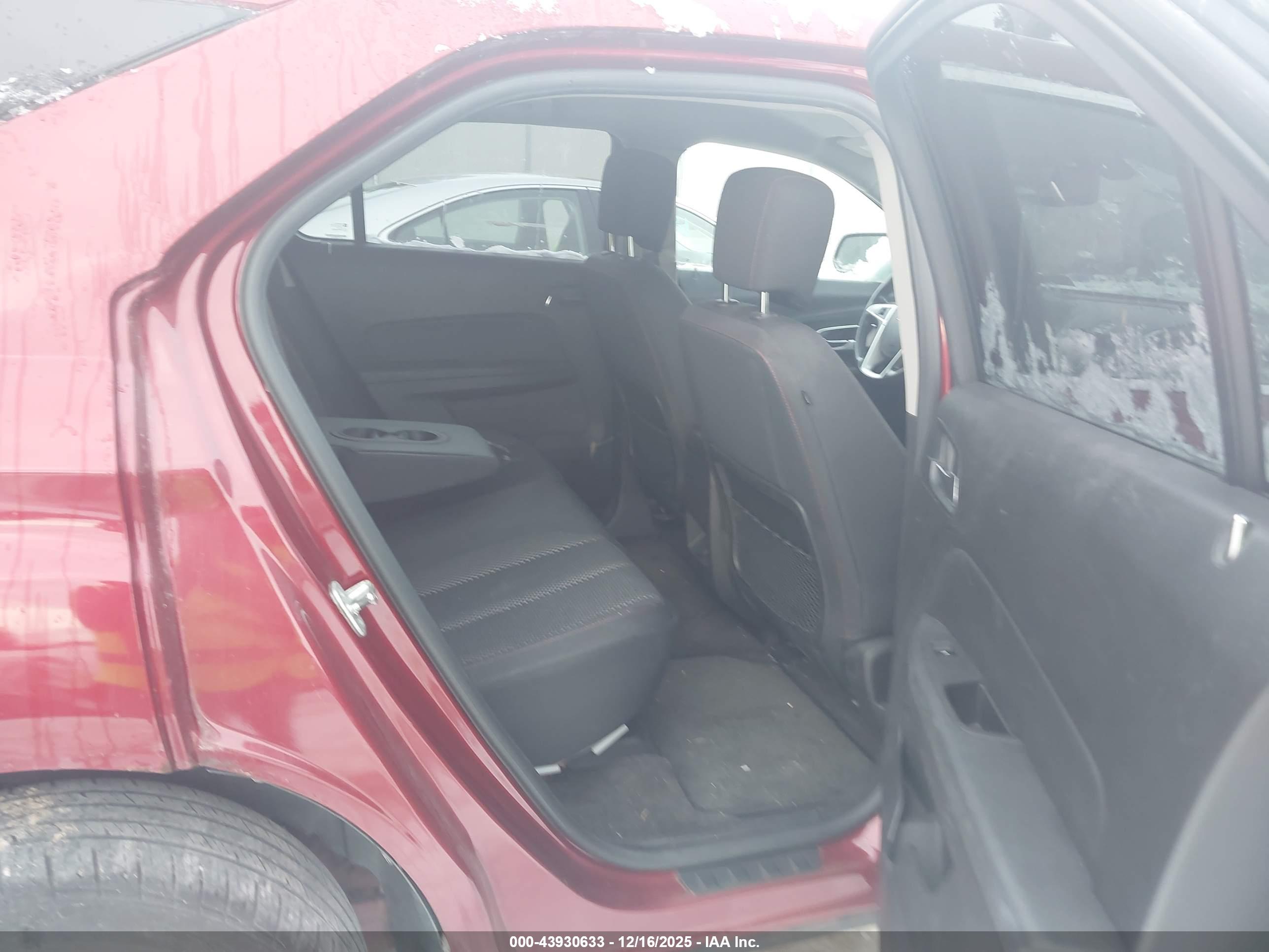 CHEVROLET EQUINOX image 8