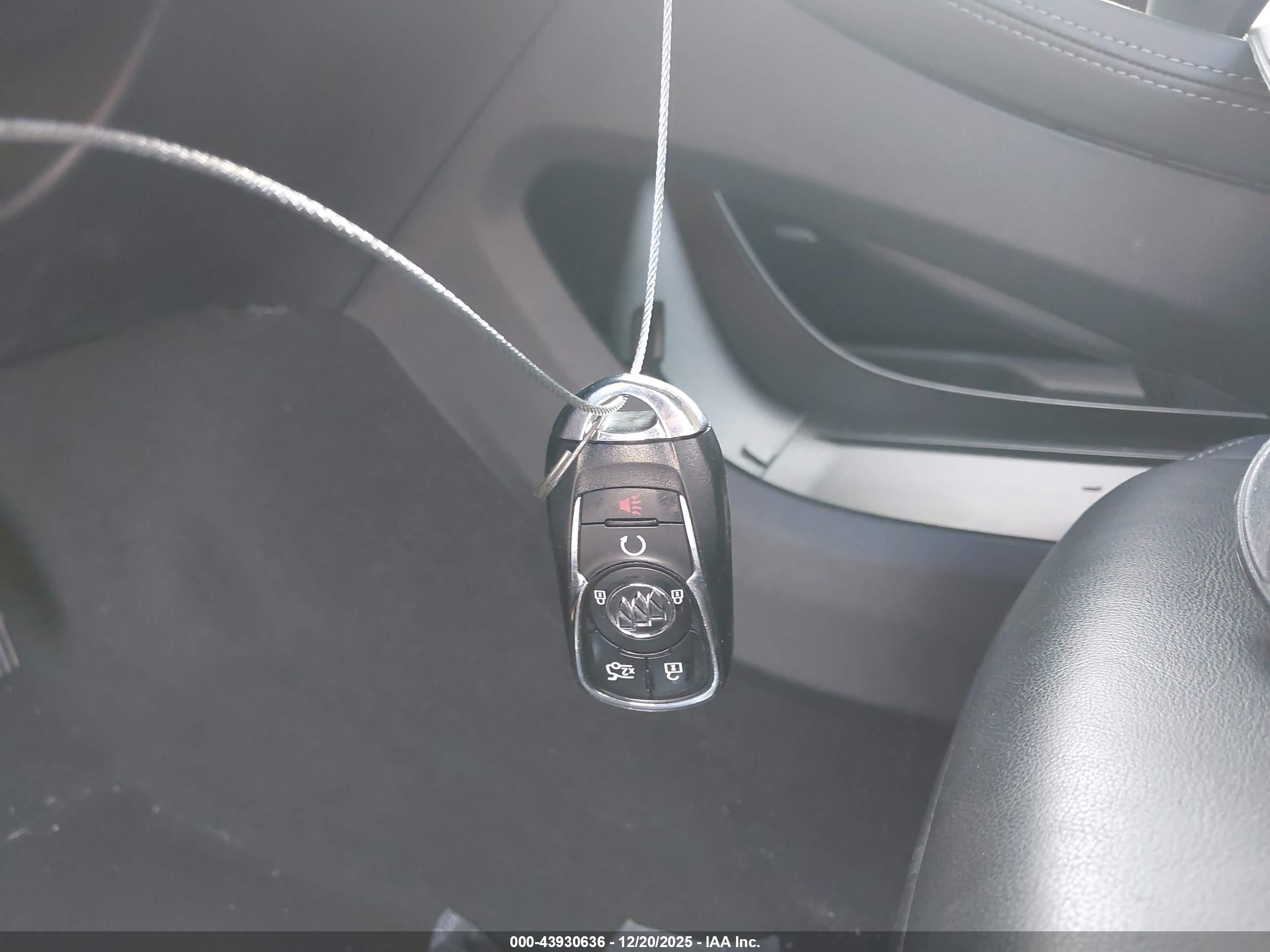 BUICK LACROSSE image 11