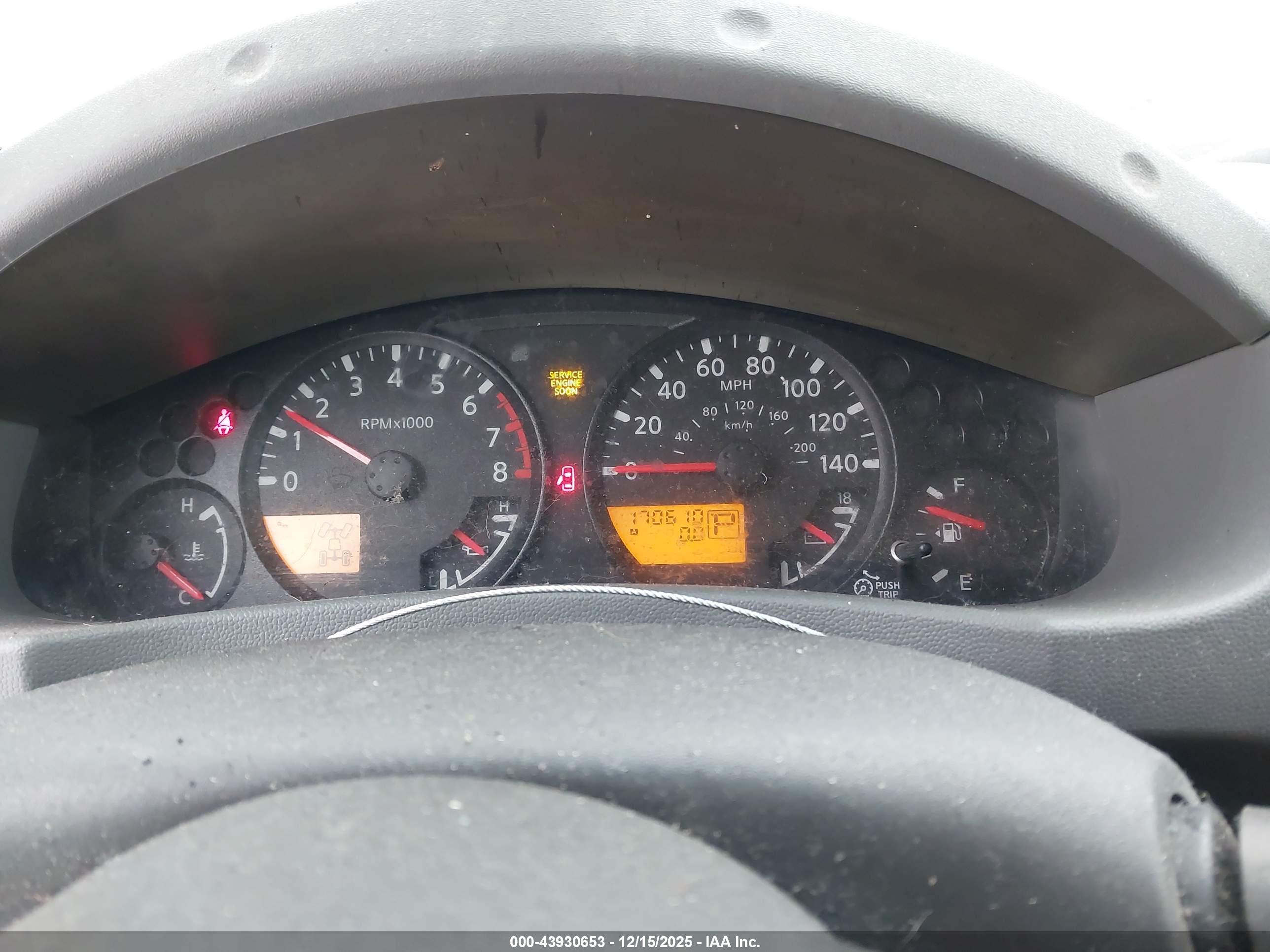 NISSAN XTERRA image 7