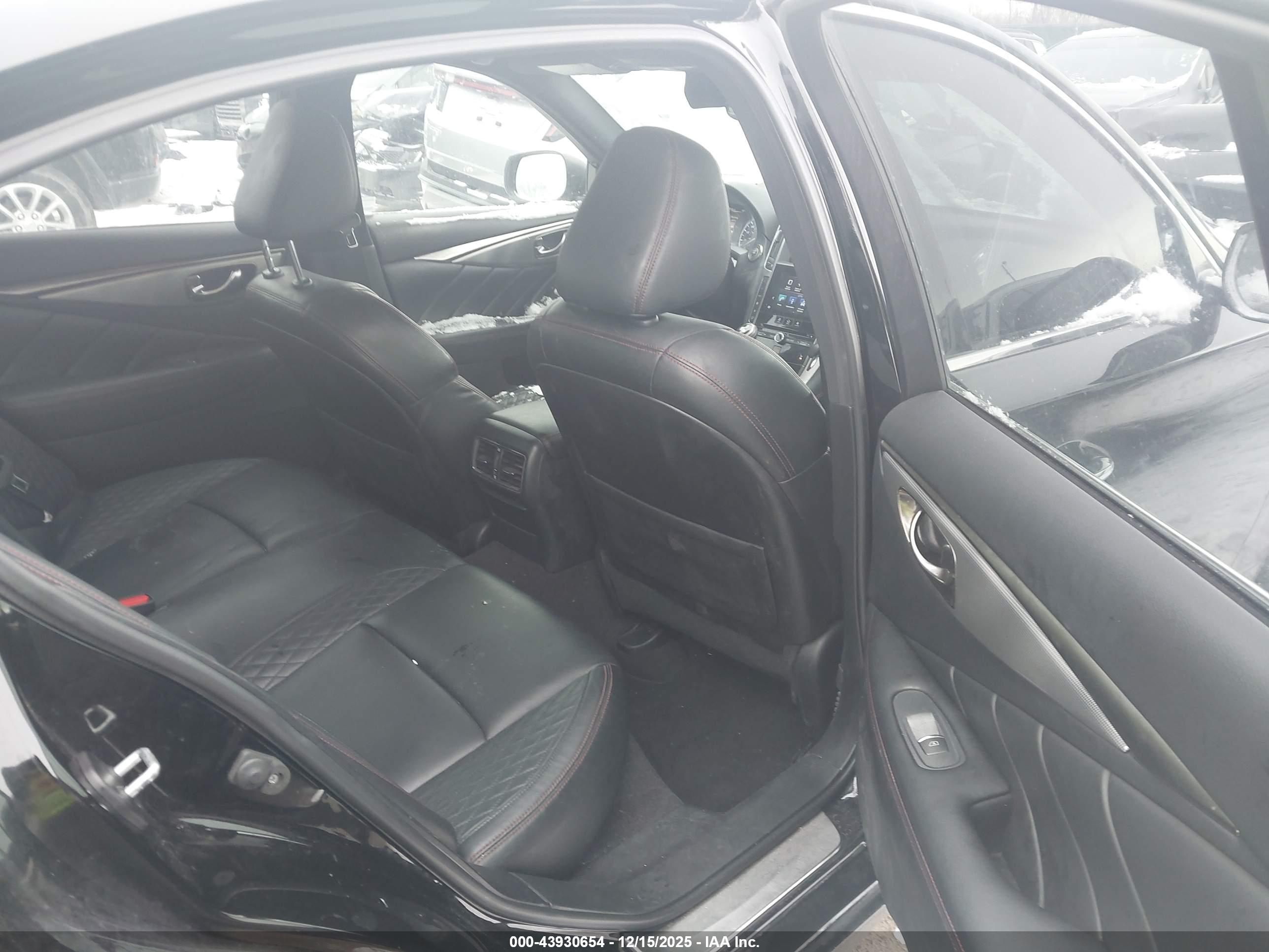 INFINITI Q50 image 8