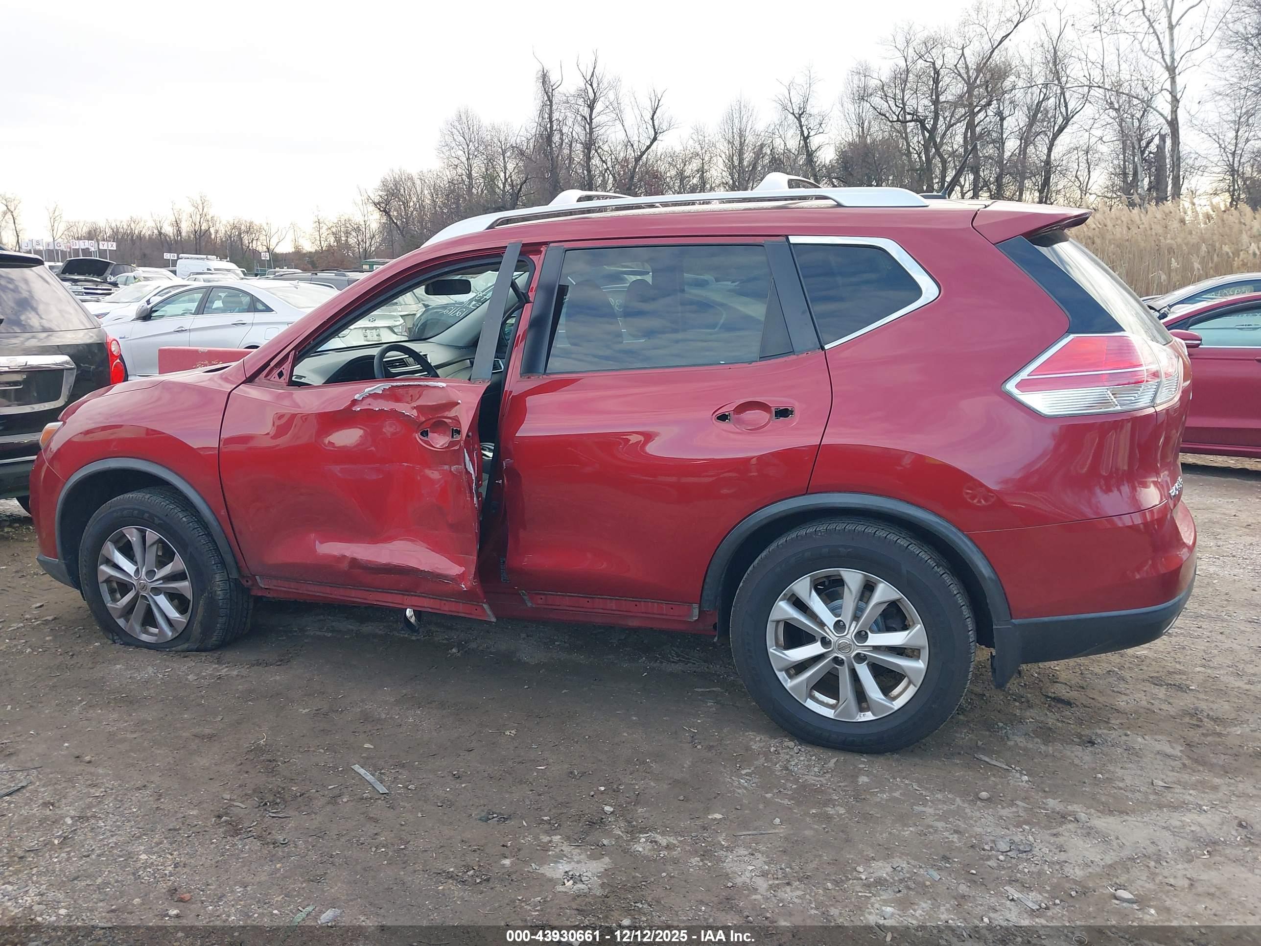 NISSAN ROGUE image 6