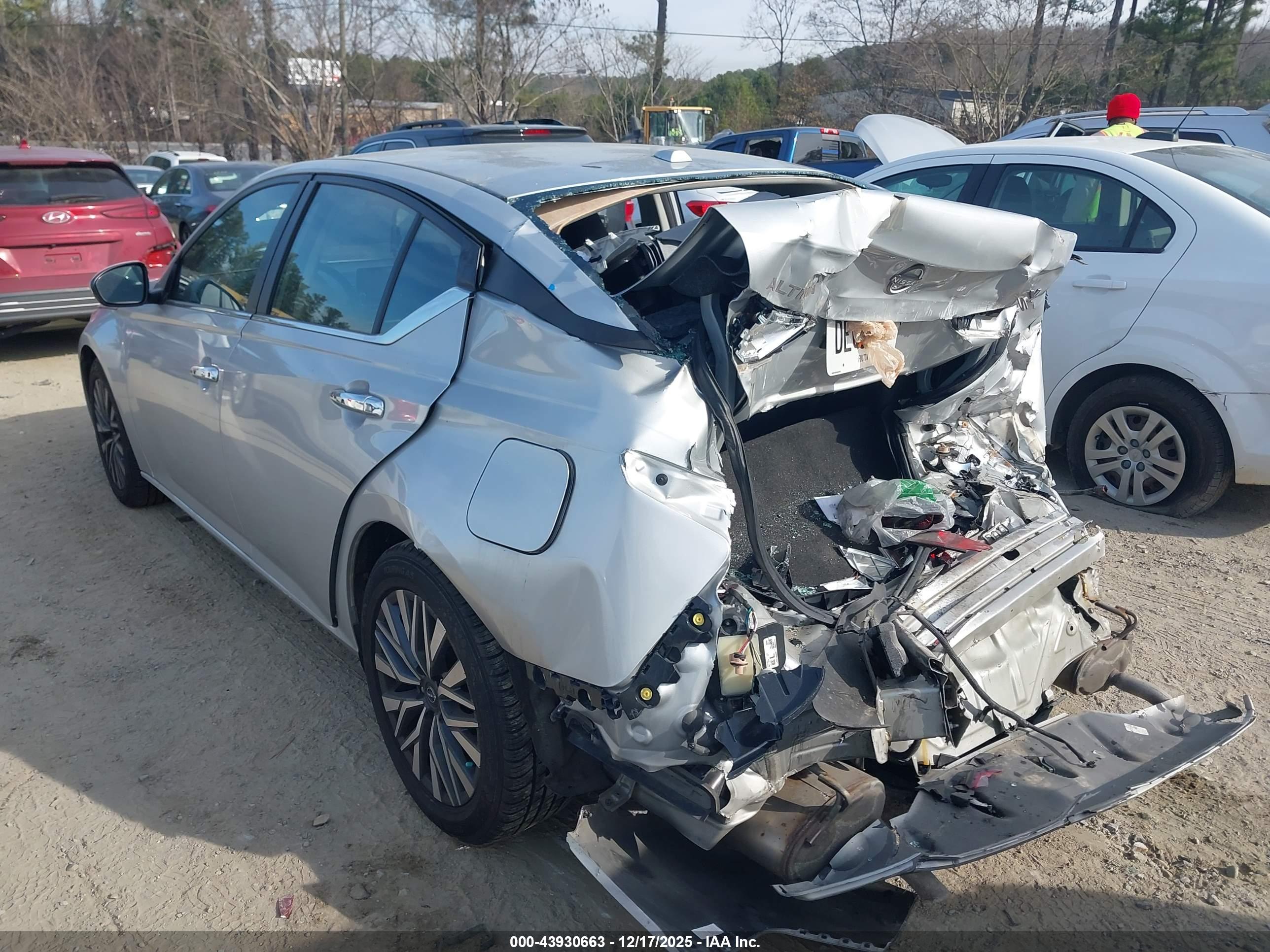 NISSAN ALTIMA image 3