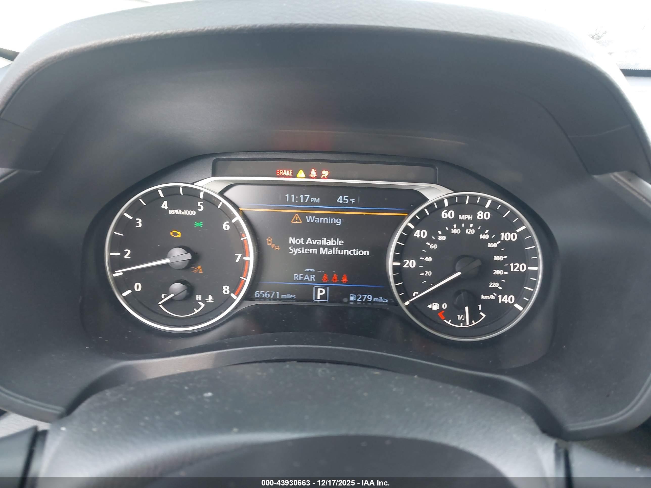 NISSAN ALTIMA image 7