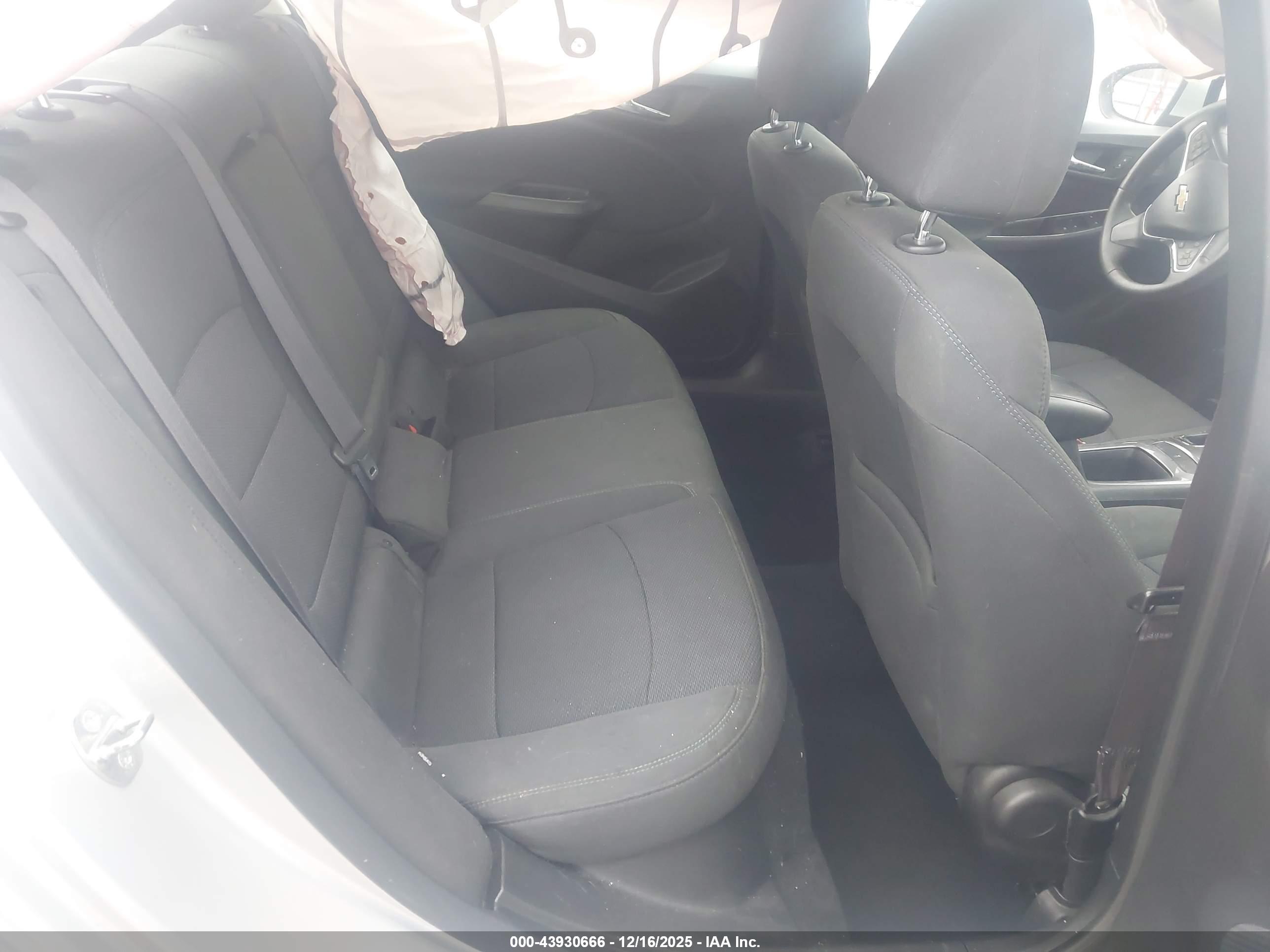 CHEVROLET CRUZE image 8