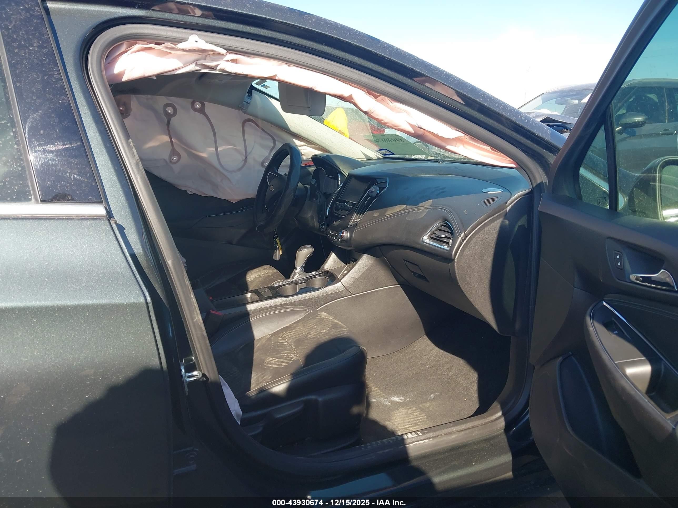 CHEVROLET CRUZE image 5