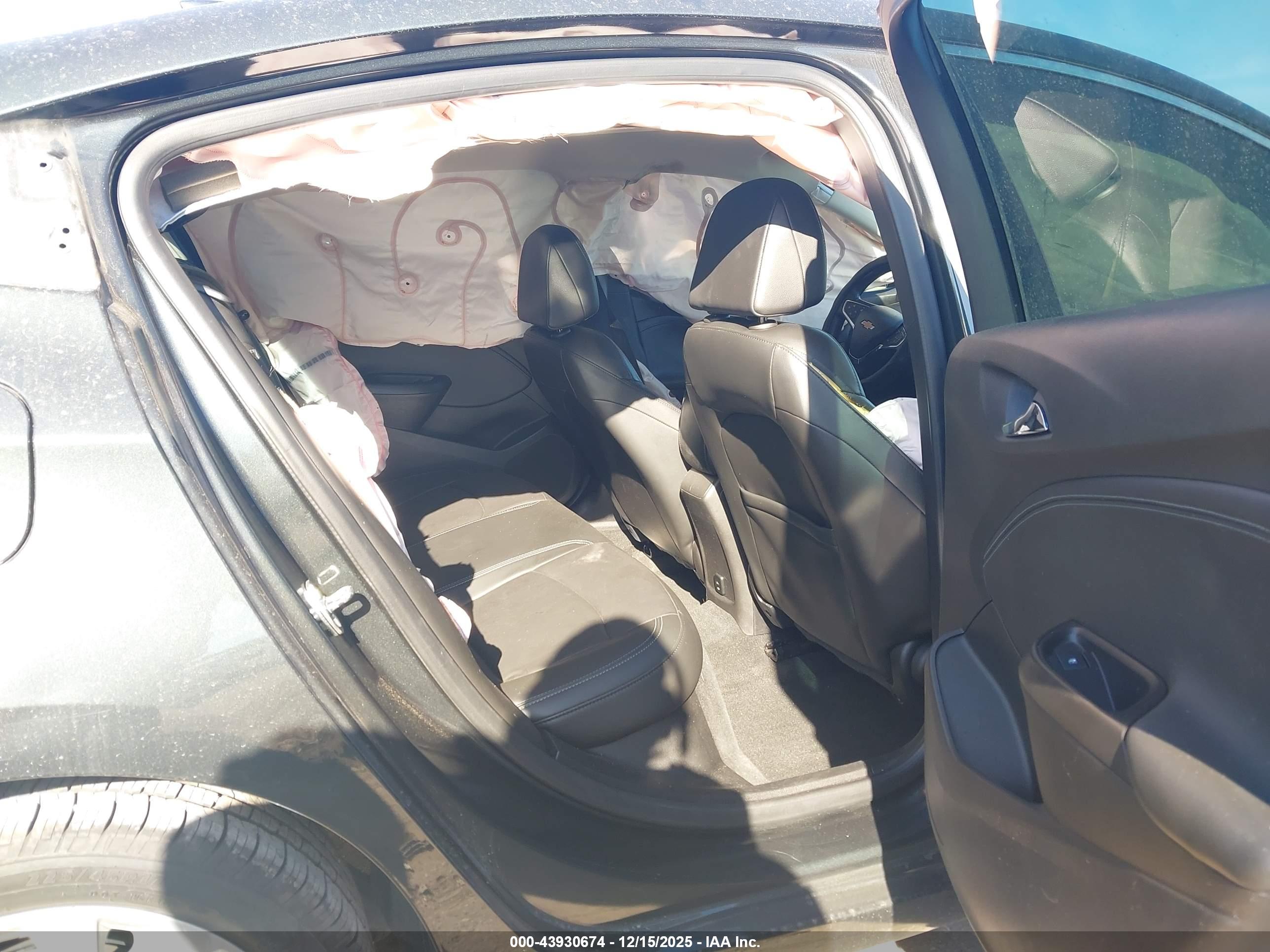 CHEVROLET CRUZE image 8
