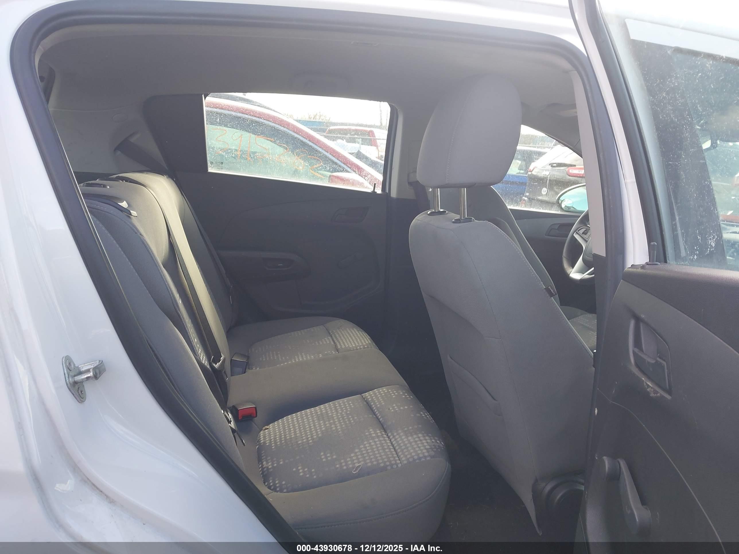 CHEVROLET SONIC image 8