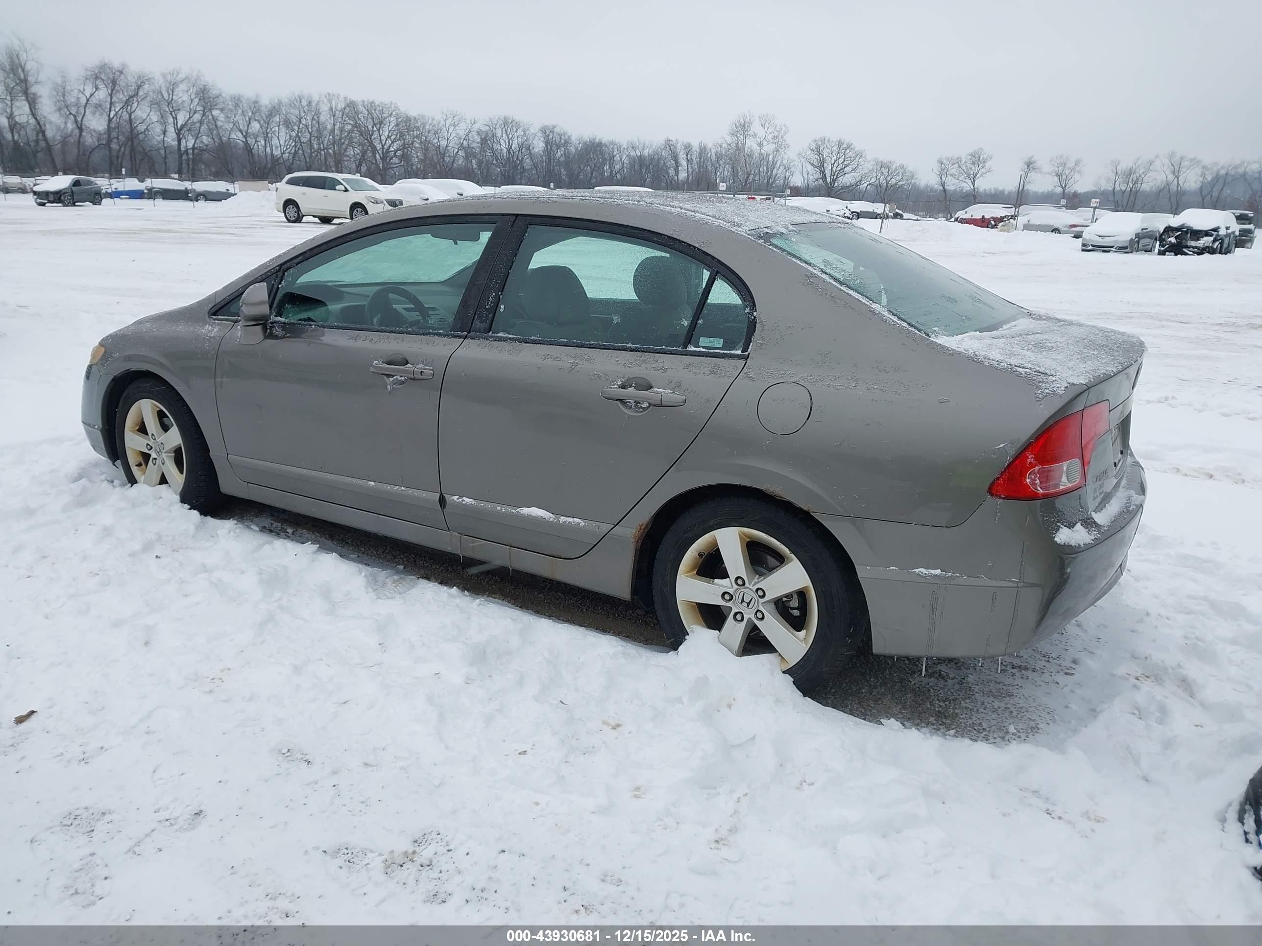 HONDA CIVIC image 3