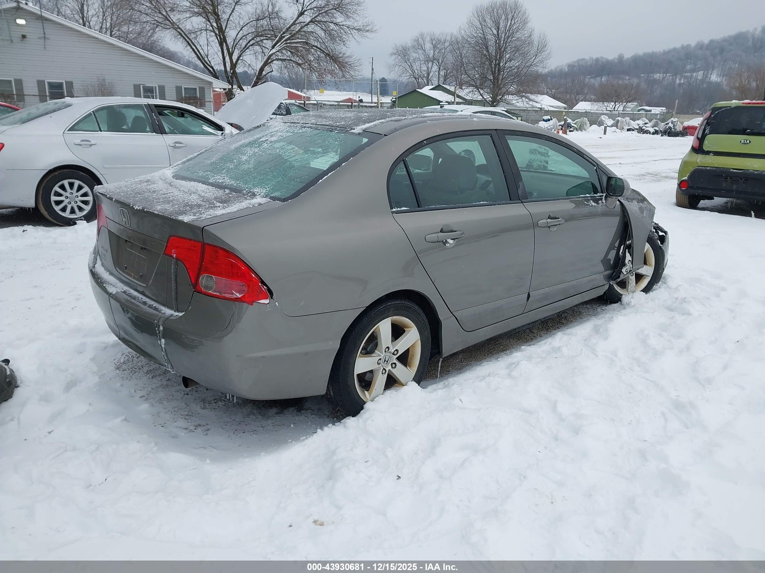 HONDA CIVIC image 4