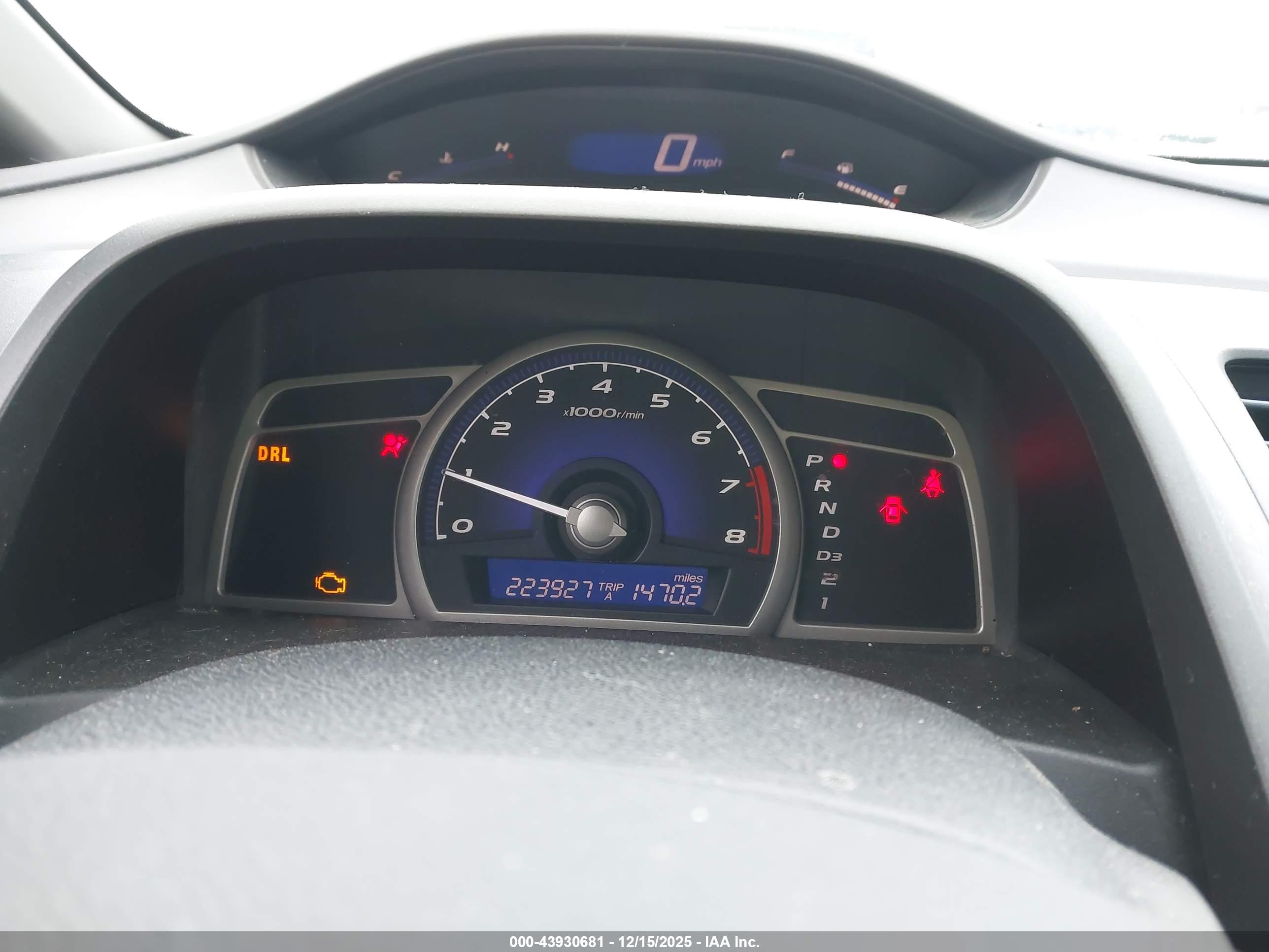 HONDA CIVIC image 7