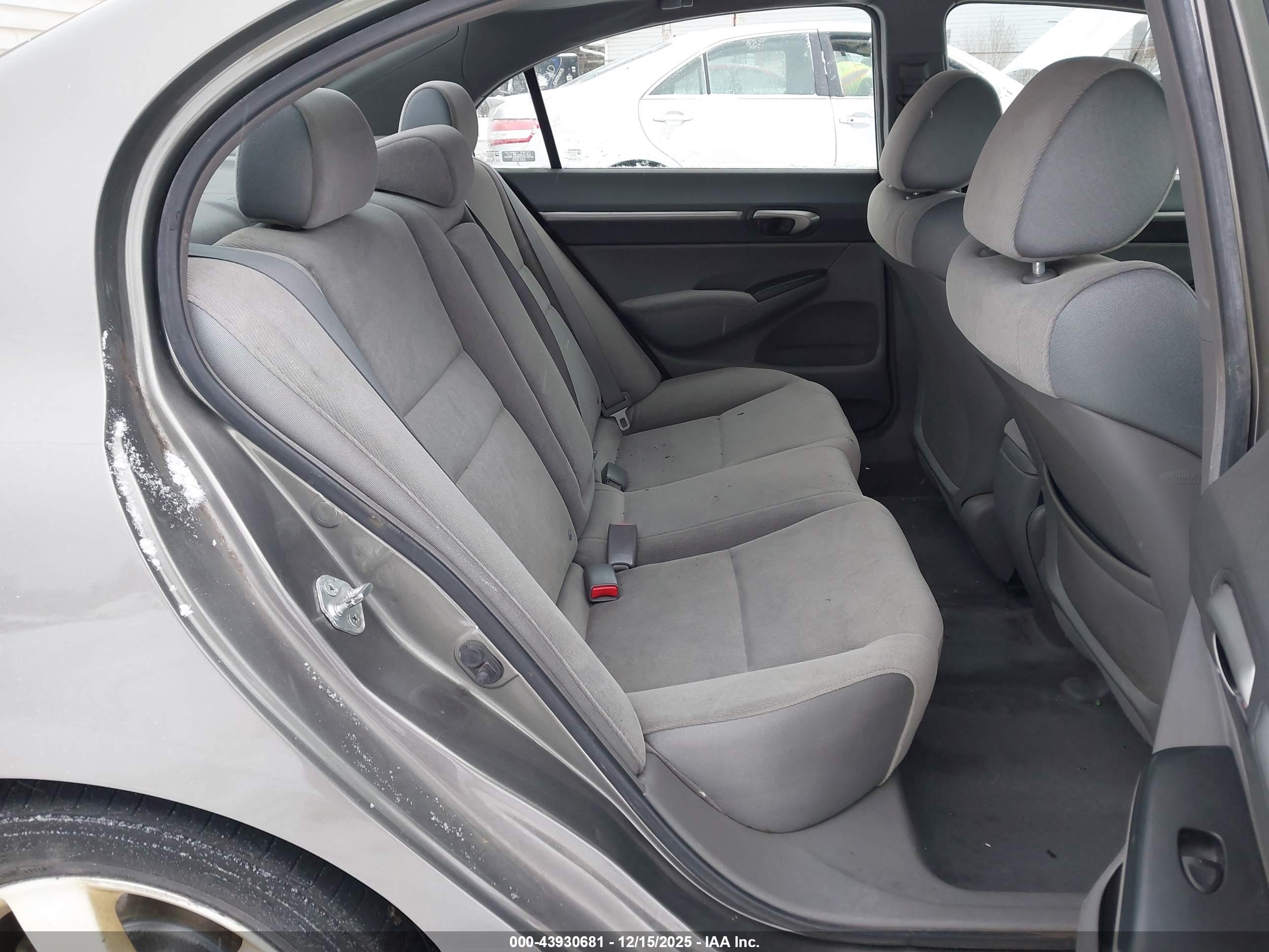 HONDA CIVIC image 8