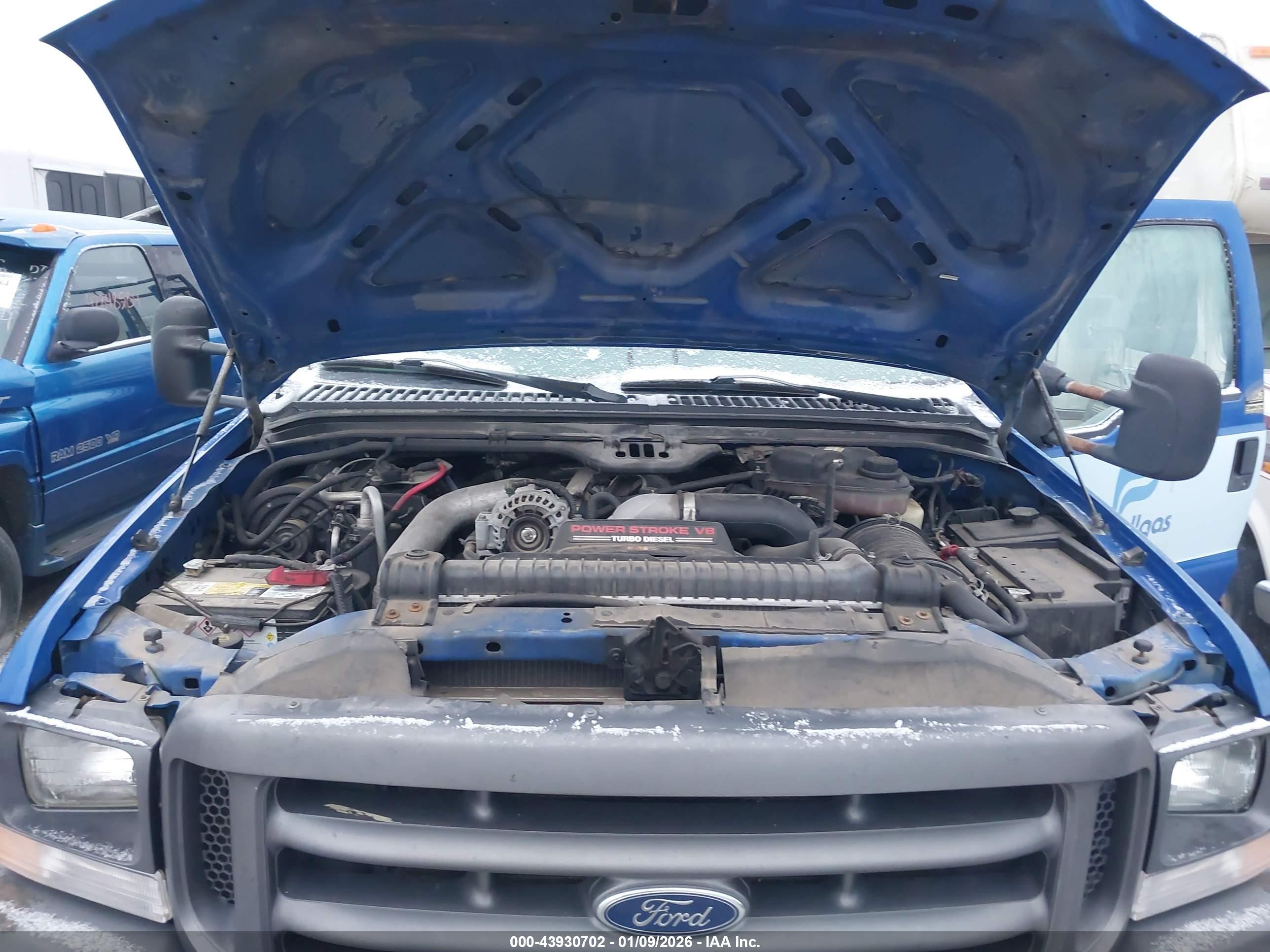FORD F-550 image 10