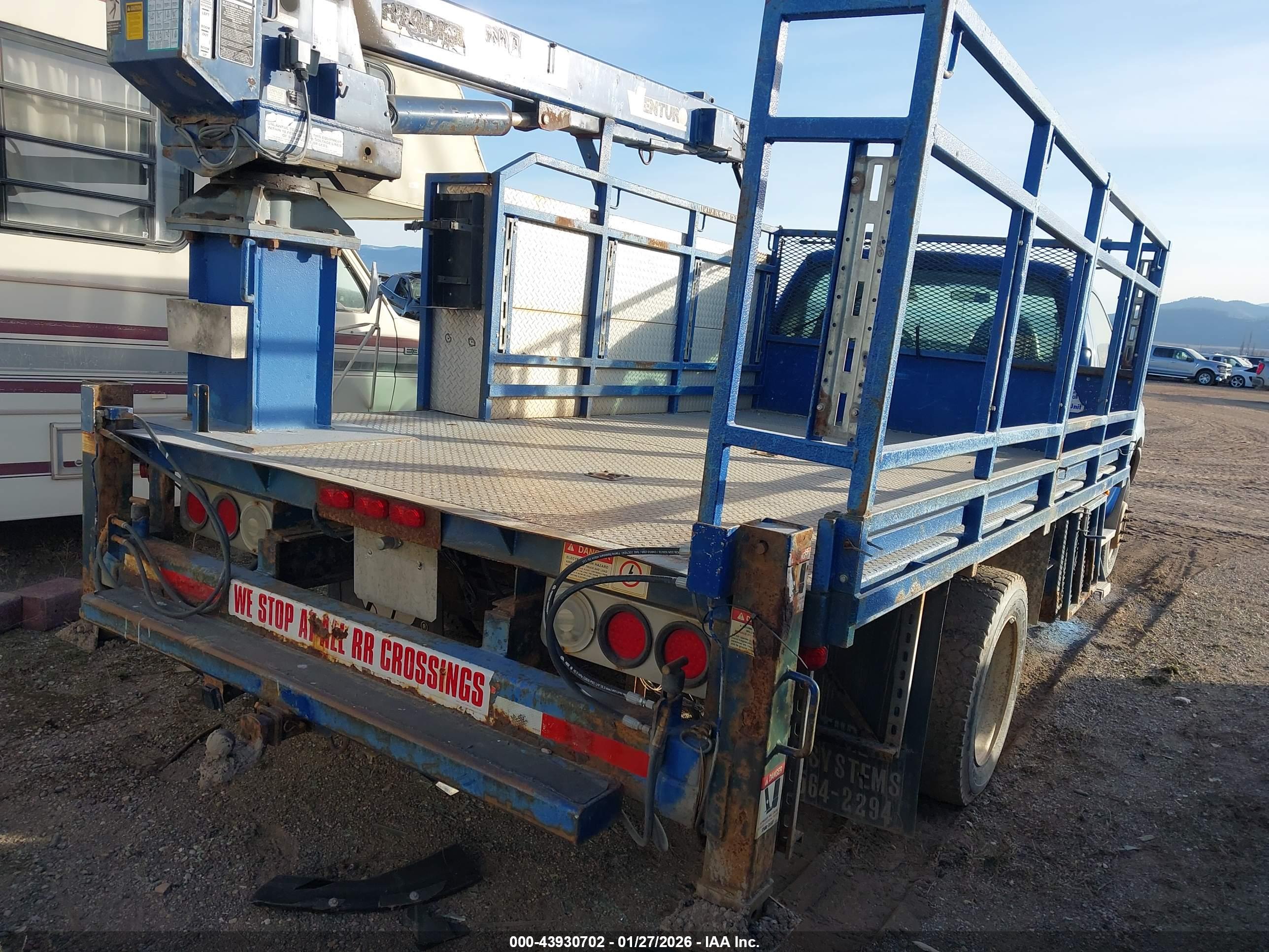 FORD F-550 image 4