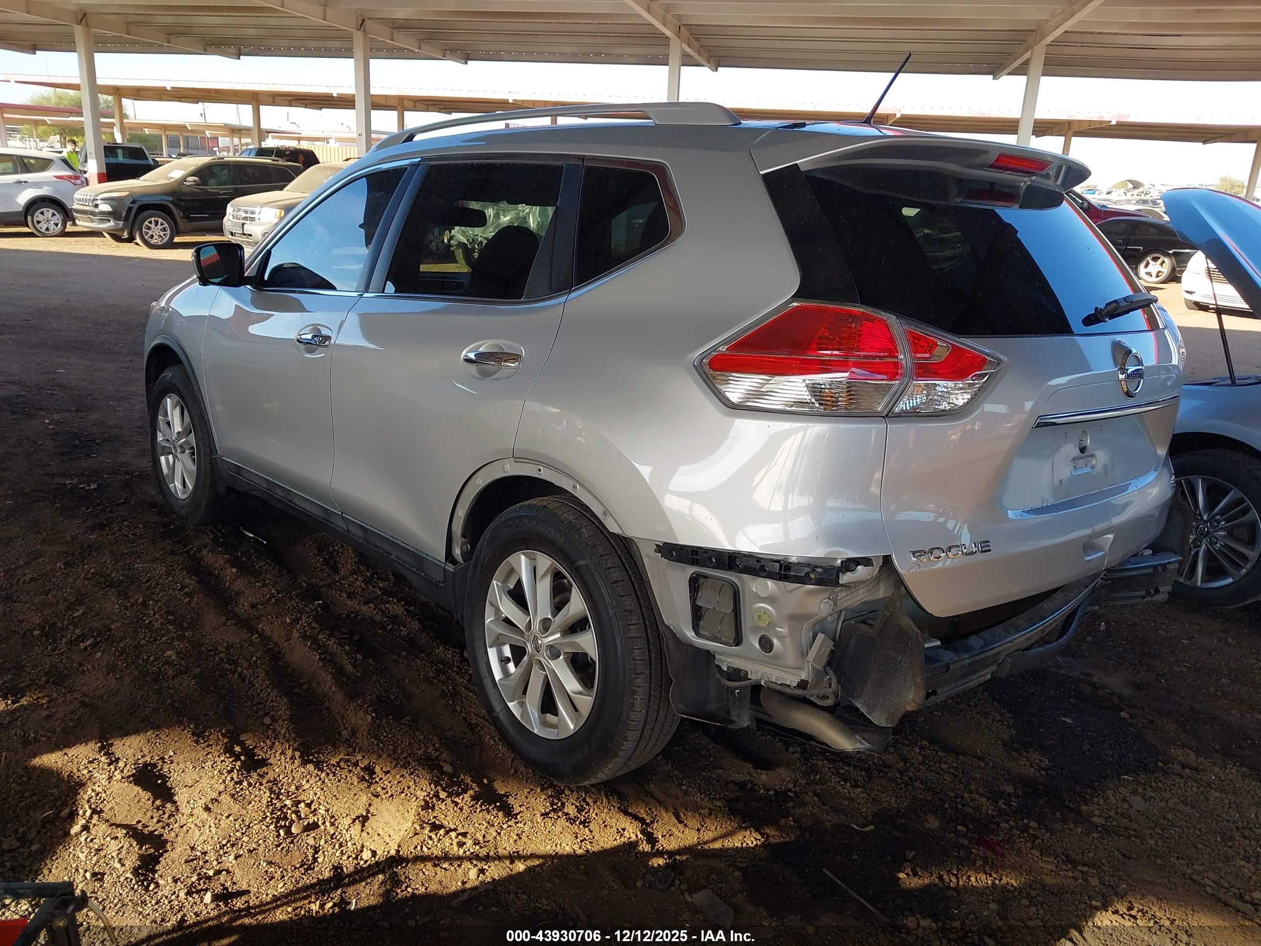 NISSAN ROGUE image 3