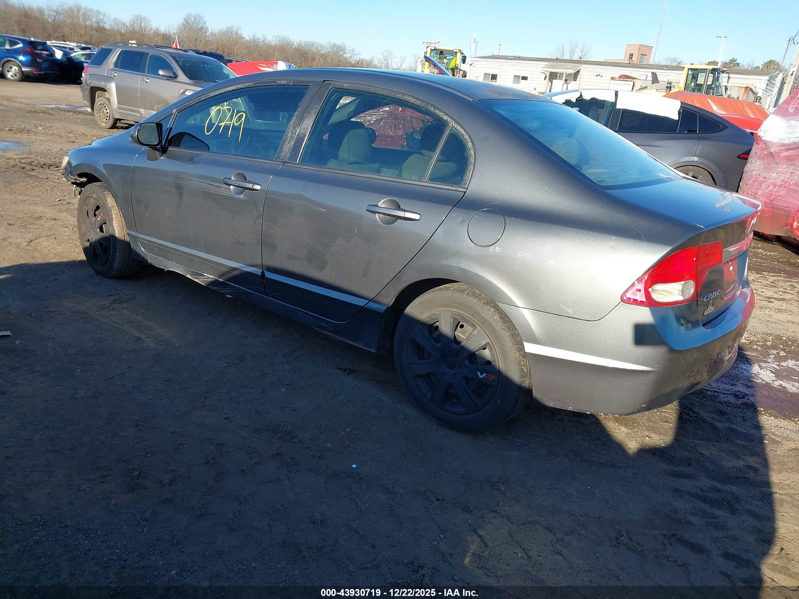 HONDA CIVIC image 3