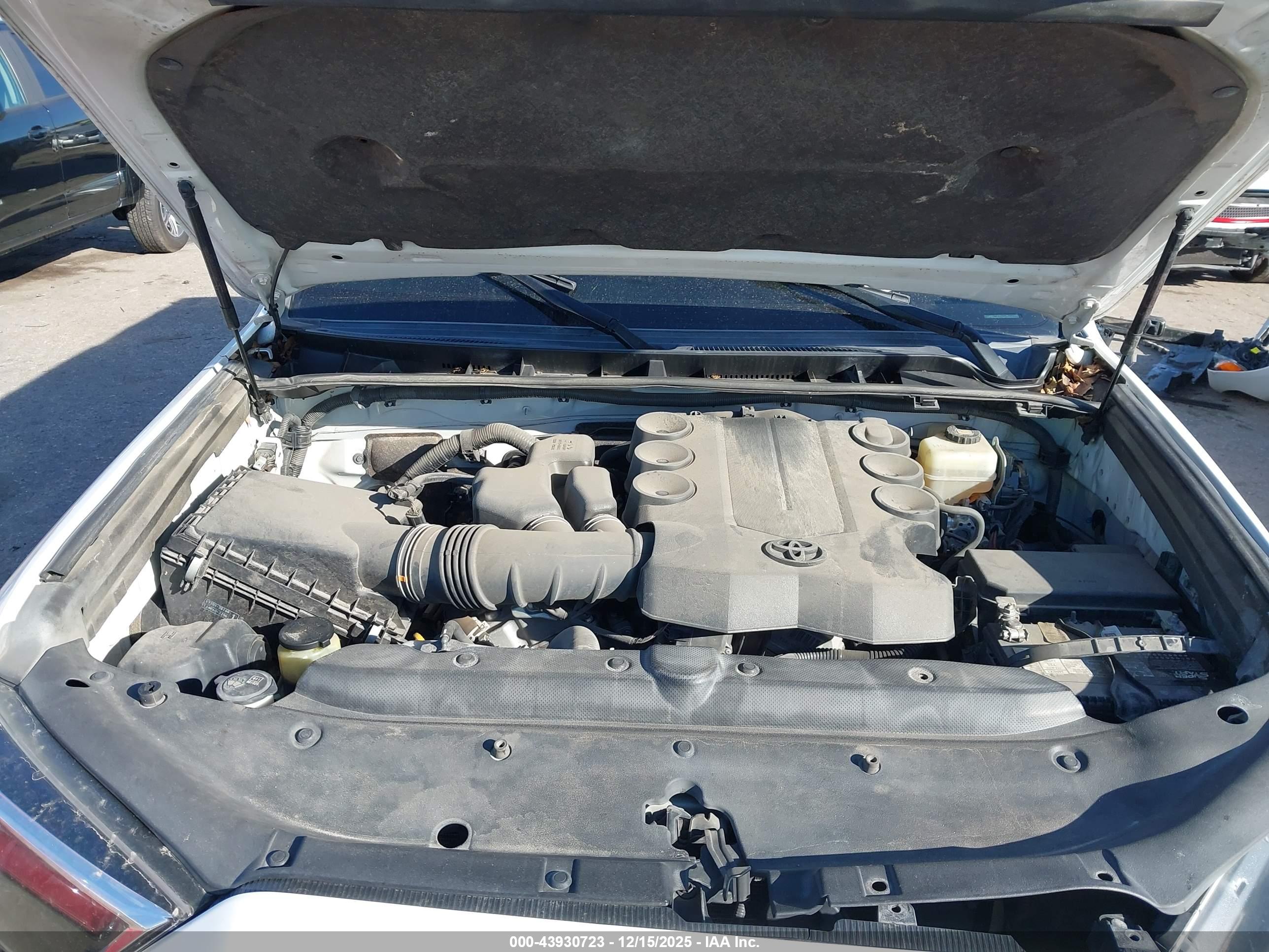 TOYOTA 4RUNNER image 10