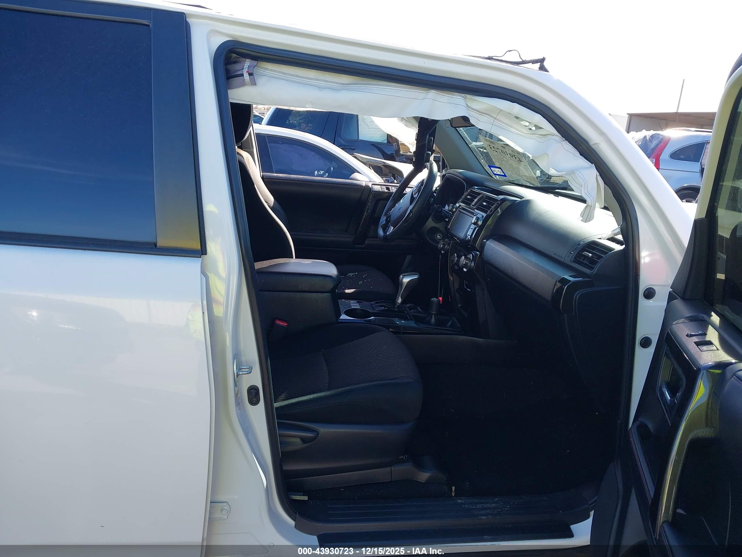 TOYOTA 4RUNNER image 5